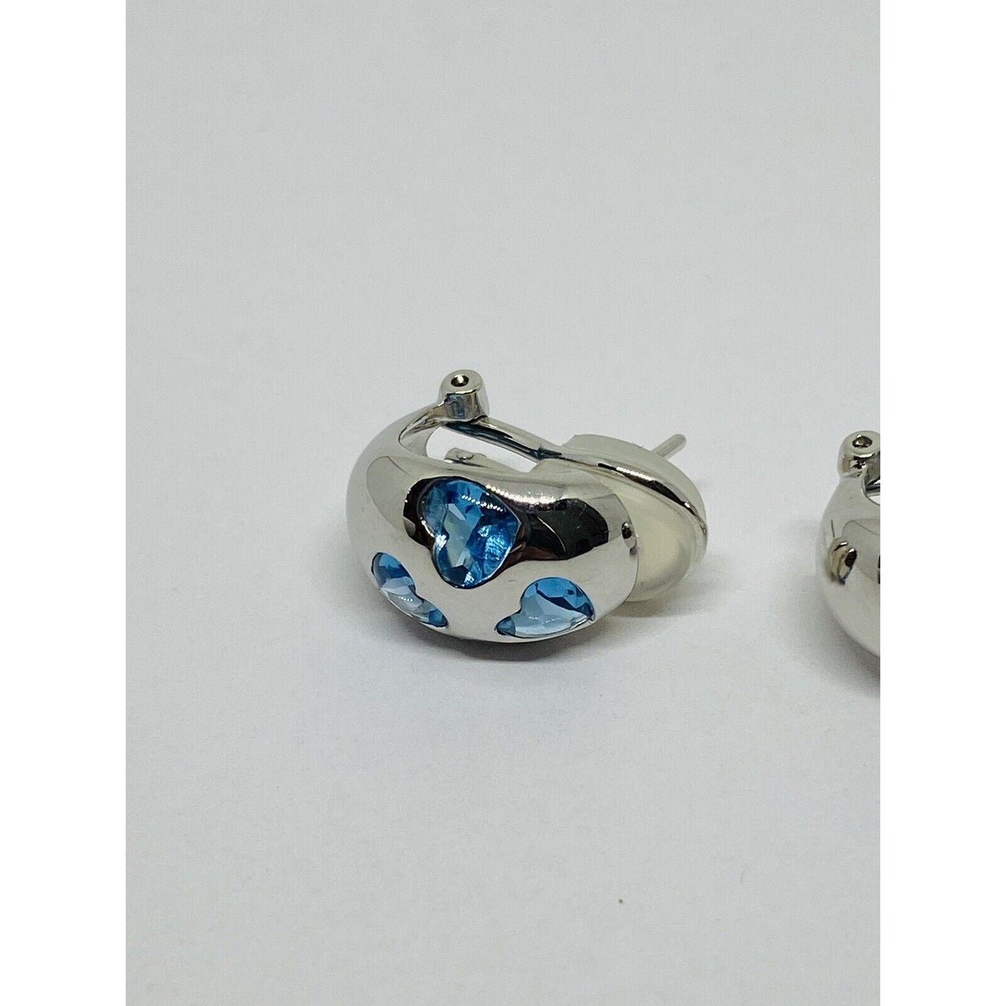 Ponte Vecchio 18K White Gold Blue Topaz Huggie Earrings 18K 750 Pierced