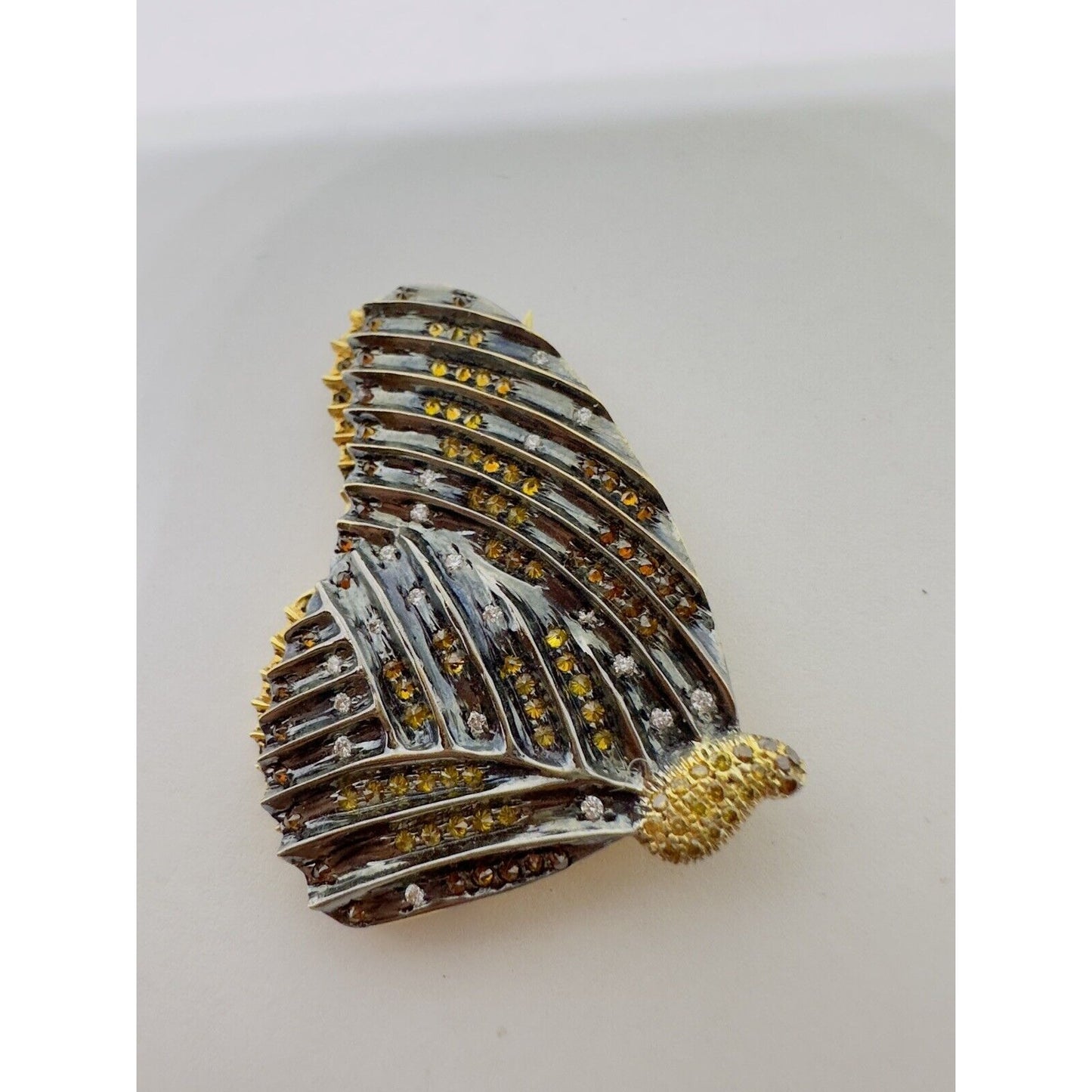 Yellow Orange Diamond 18K Gold Butterfly Pin Brooch large Size 9.8 Grams
