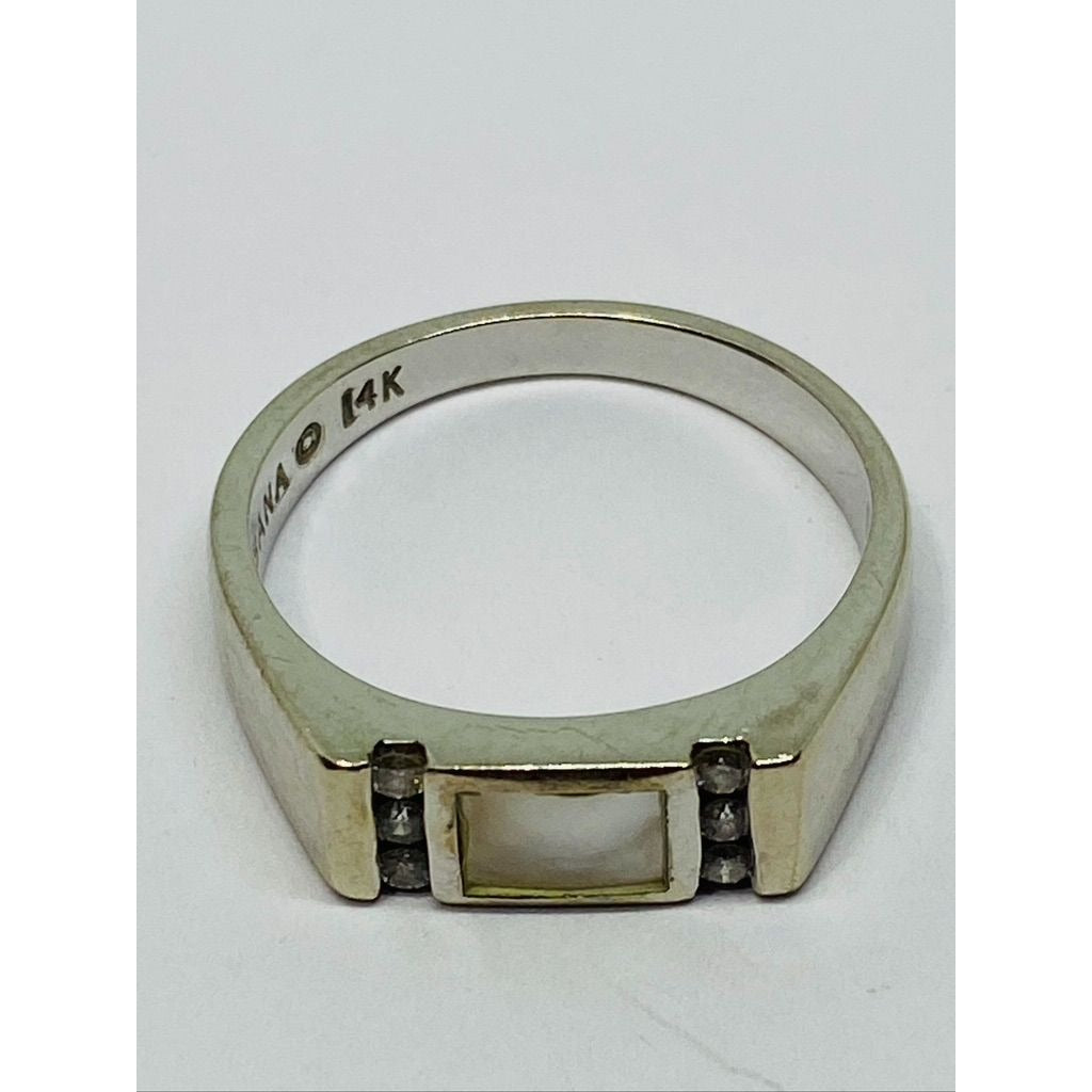KABANA Estate 14K Yellow Gold Brilliant Cut Diamond Mother Of Pearl Ring