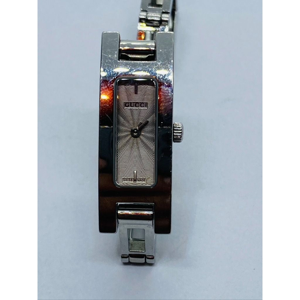 Gucci 3900L Silver Dial Women Wrist Watch 6"