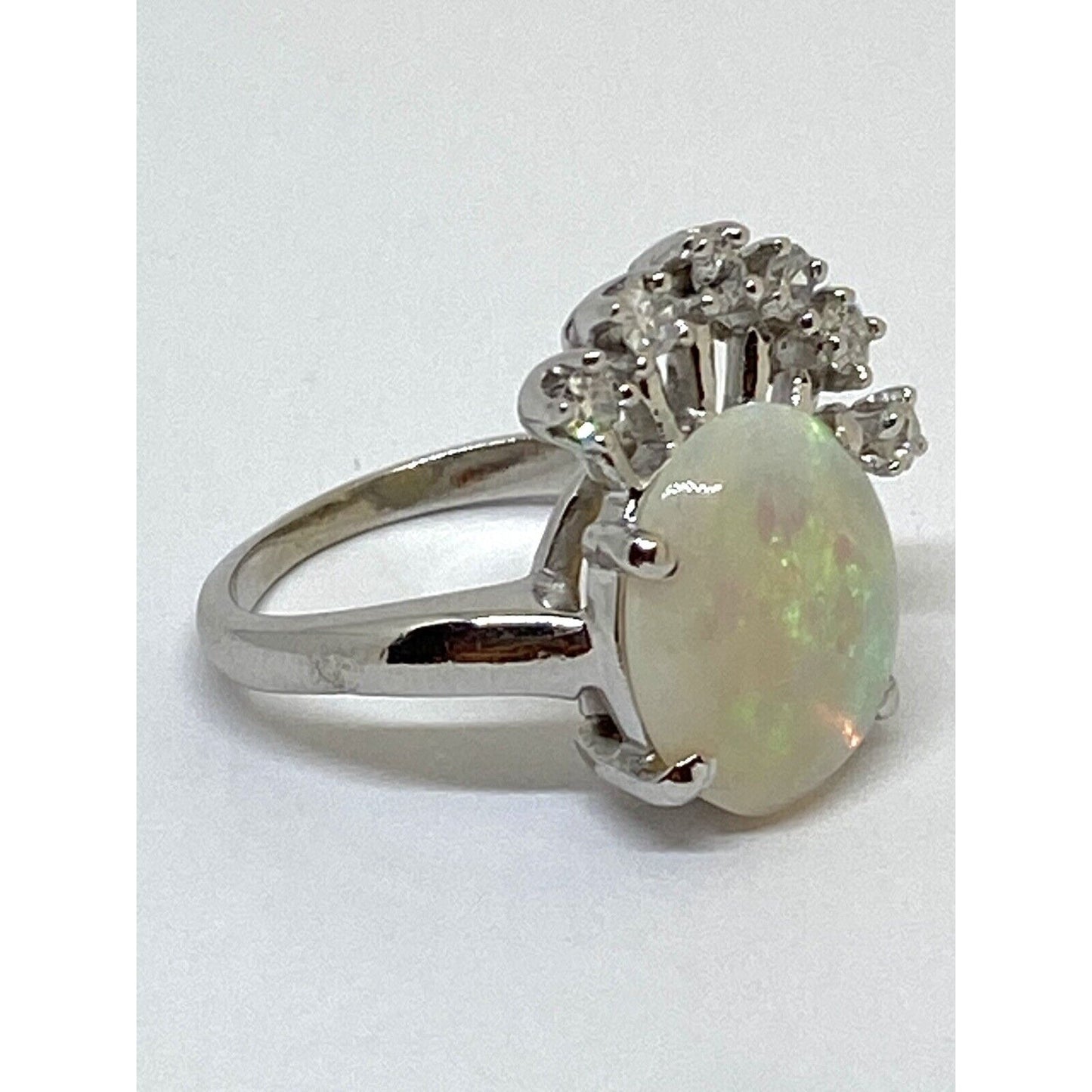 14K 2.42ct Opal And Diamond Ring Size 4.5 Excellent Condition 4.5 Grams