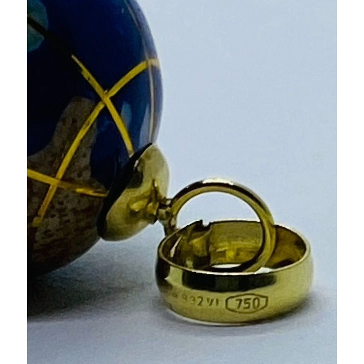 Vintage 18K 750 Gold Globe and Enamel Pendant Signed