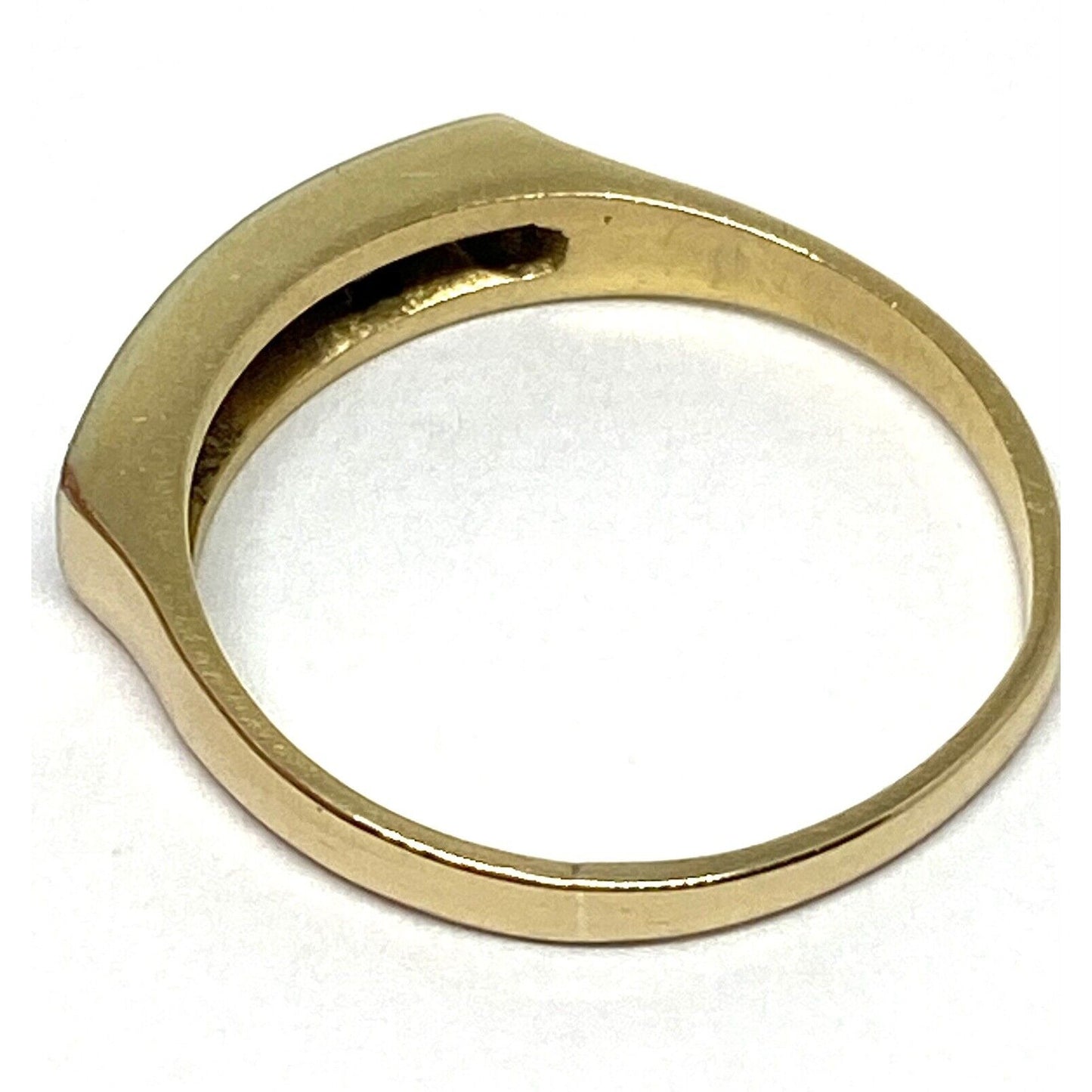 Estate Vintage Diamond Sapphire 18K Gold Two Tone Band Ring 3 Grams.
