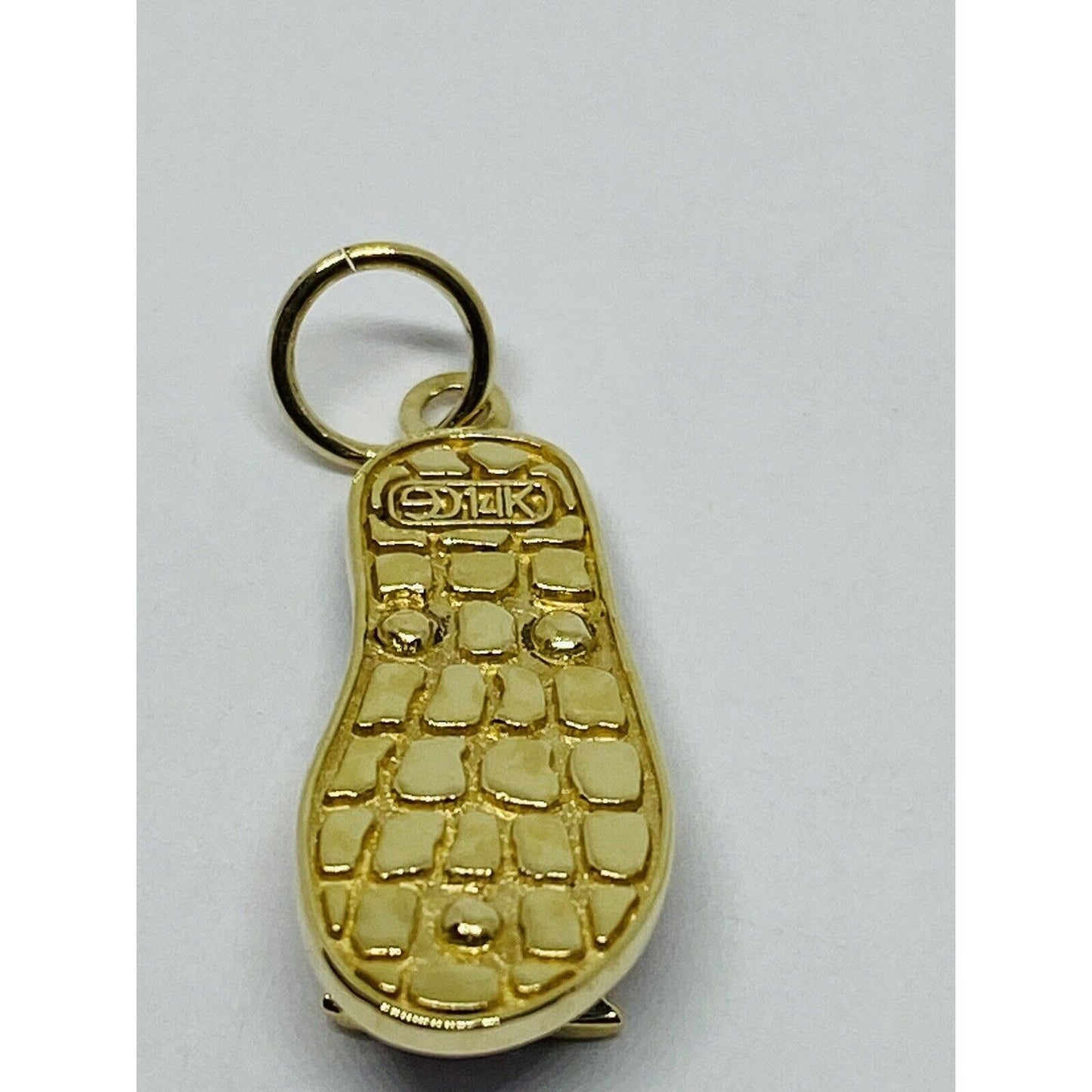 Yellow Pink Blue Enamel Sandal 14K Yellow Gold Pendant 1.4 grams