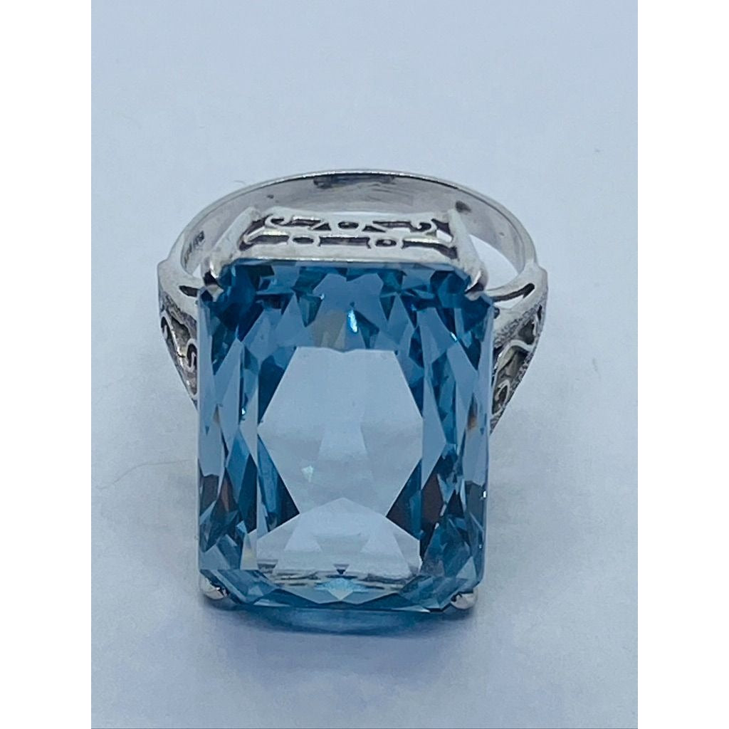 Ladies 14K White Gold Jumbo 18 x 13.5mm Aquamarine Ring
