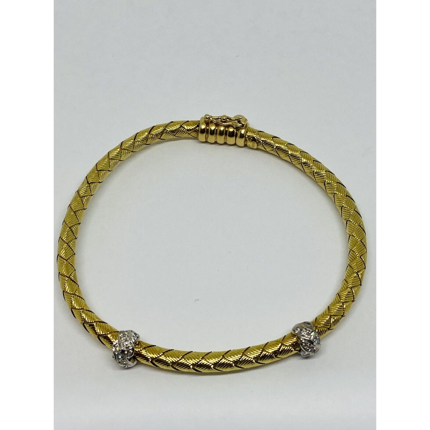 Roberto Coin Diamond Bangle Bracelet Silk Weave 2 Station Solid 18K Gold 7”