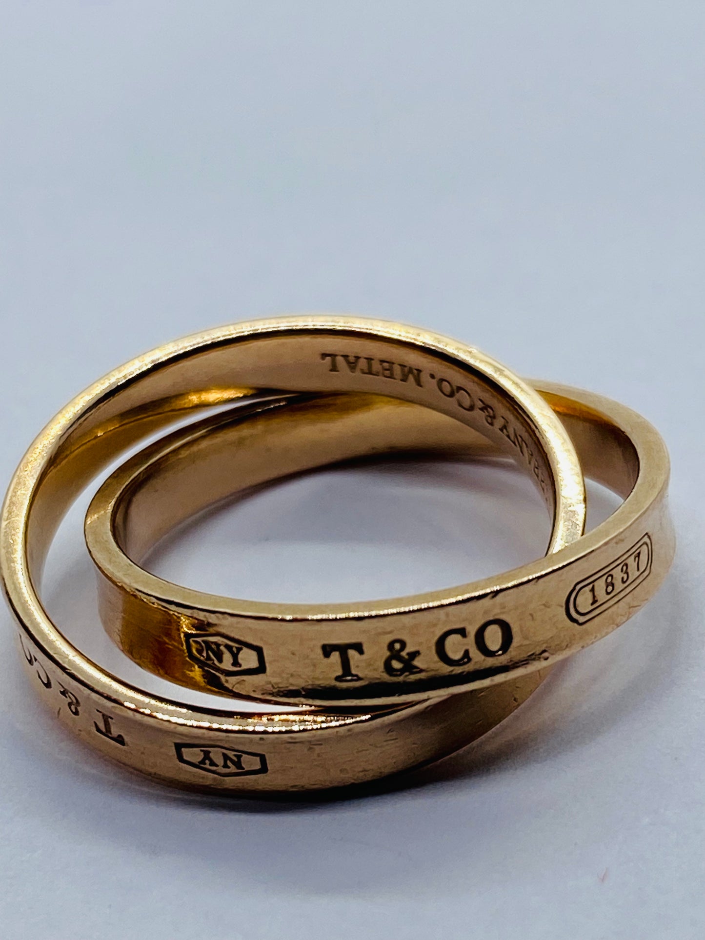 Tiffany & Co Rubedo Gold Metal 1837 Interlocking Circles Ring Size 7 in Pouch