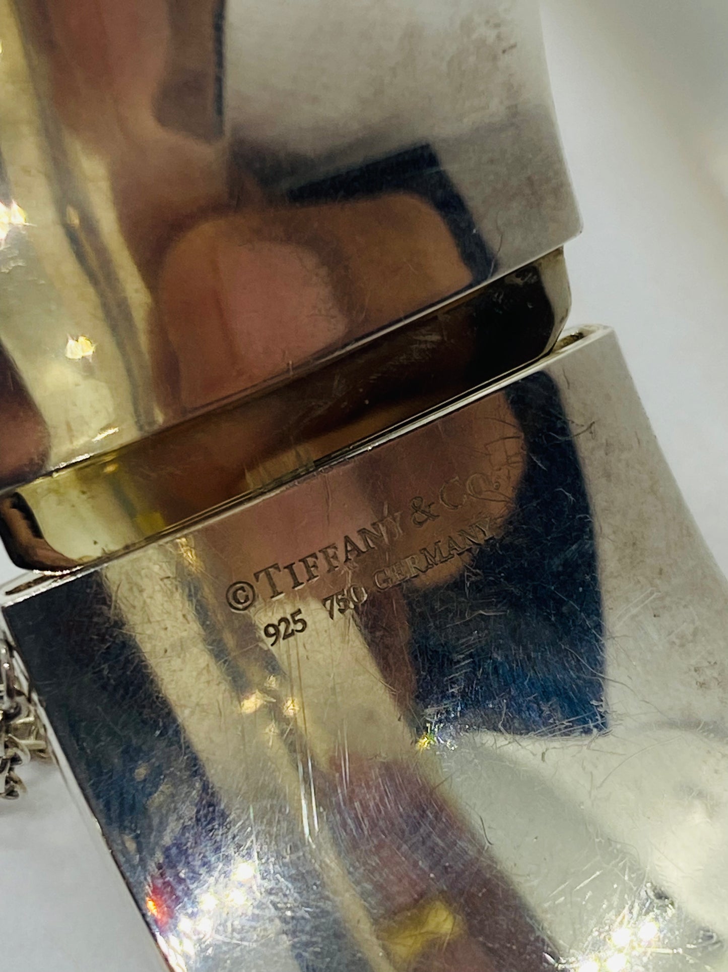 Tiffany & Co Key Lock Hole Vintage Hinged Bangle Silver 18k Yellow Gold Pouch