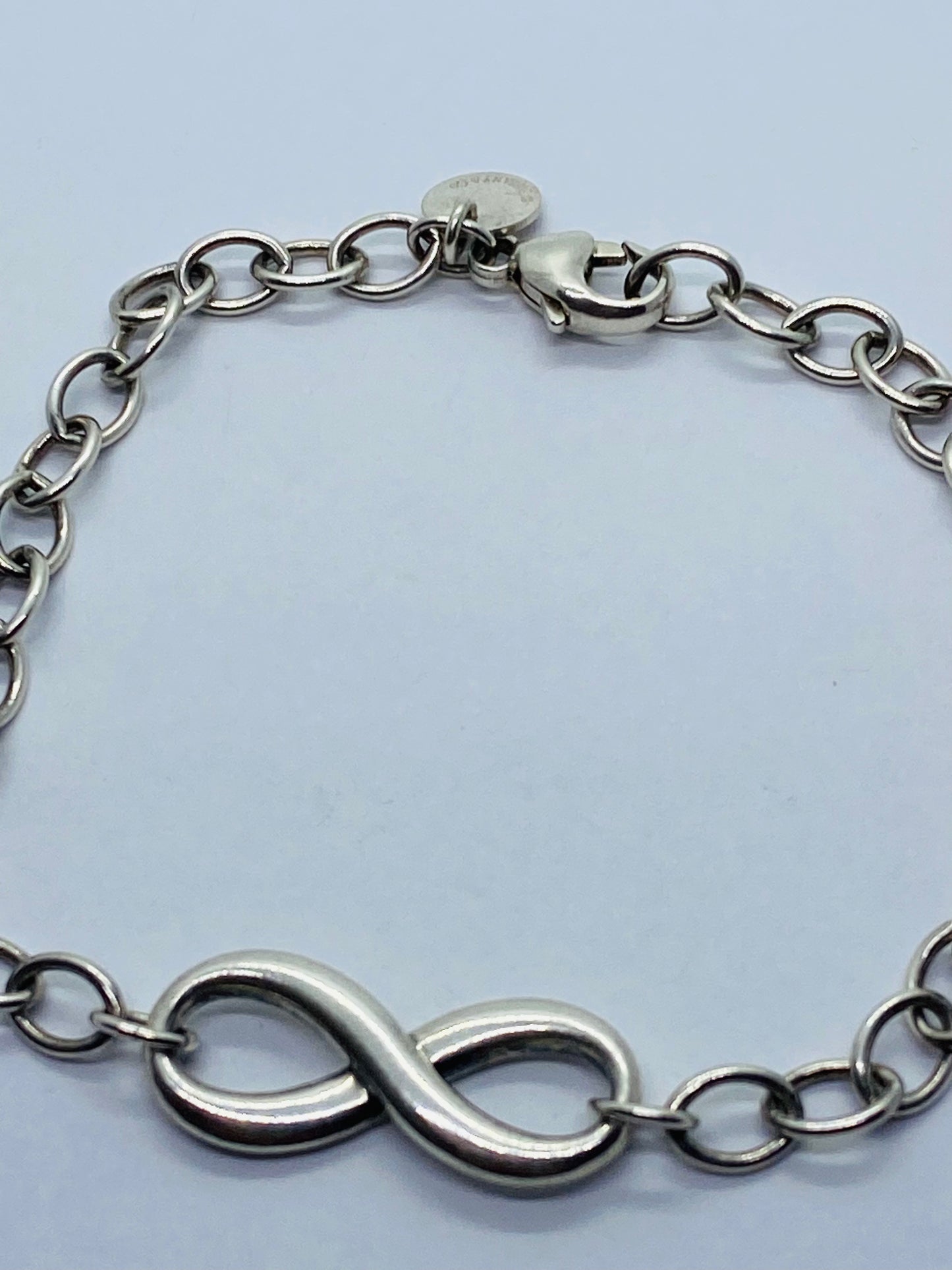 Tiffany & Co. 925 Silver Infinity Oval Link 7.25’ Bracelet