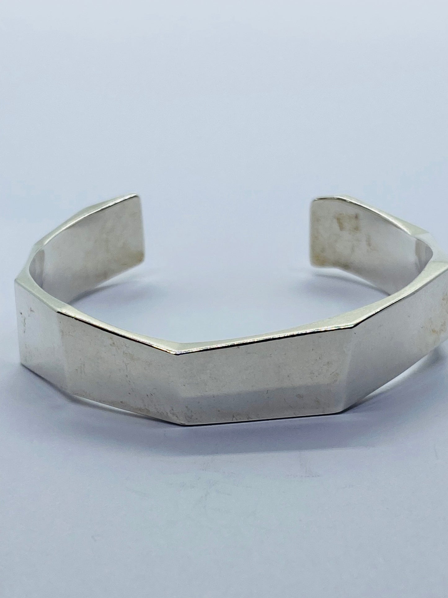 Tiffany & Co. Frank Gehry Narrow Fold Cuff Medium Bracelet Sterling Silver 925