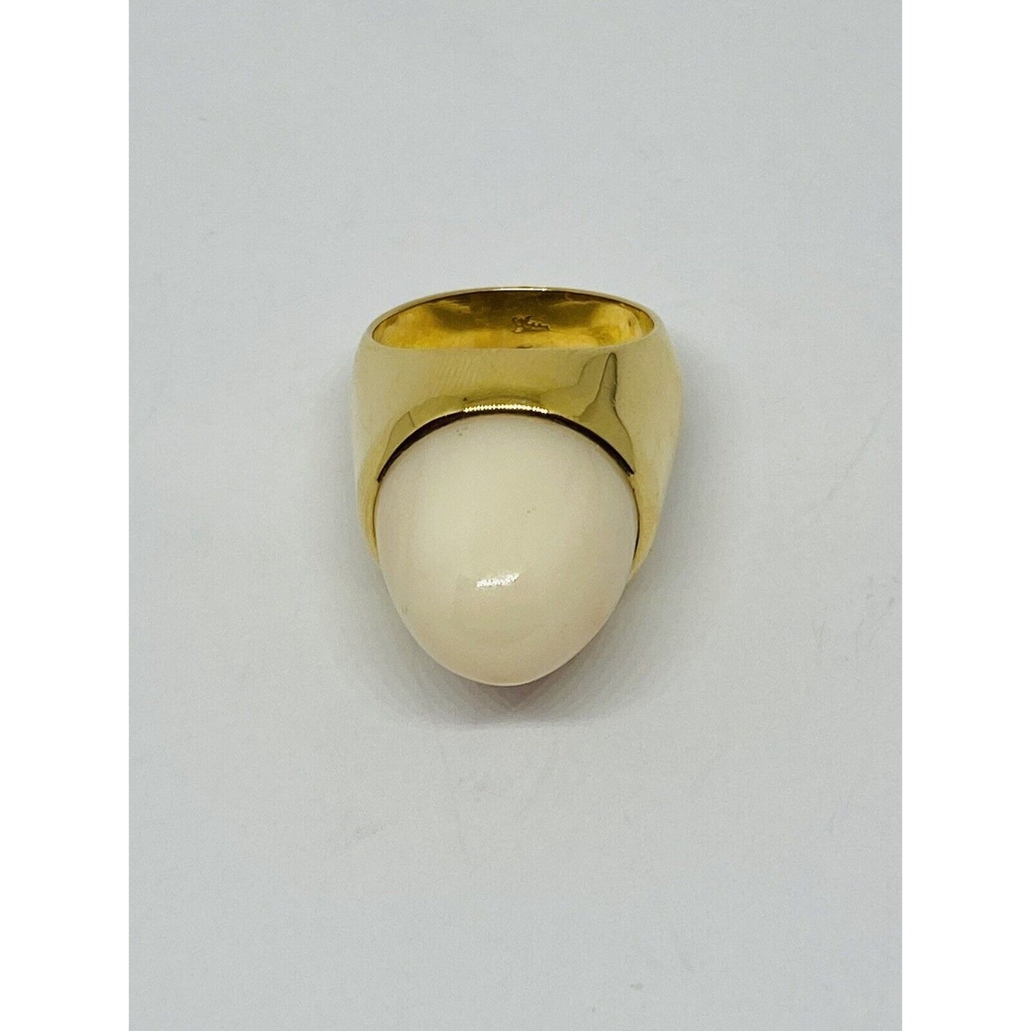 18k Yellow Gold 14.90mm Elevated Coral 750 Ring Size 5.5 HEAVY