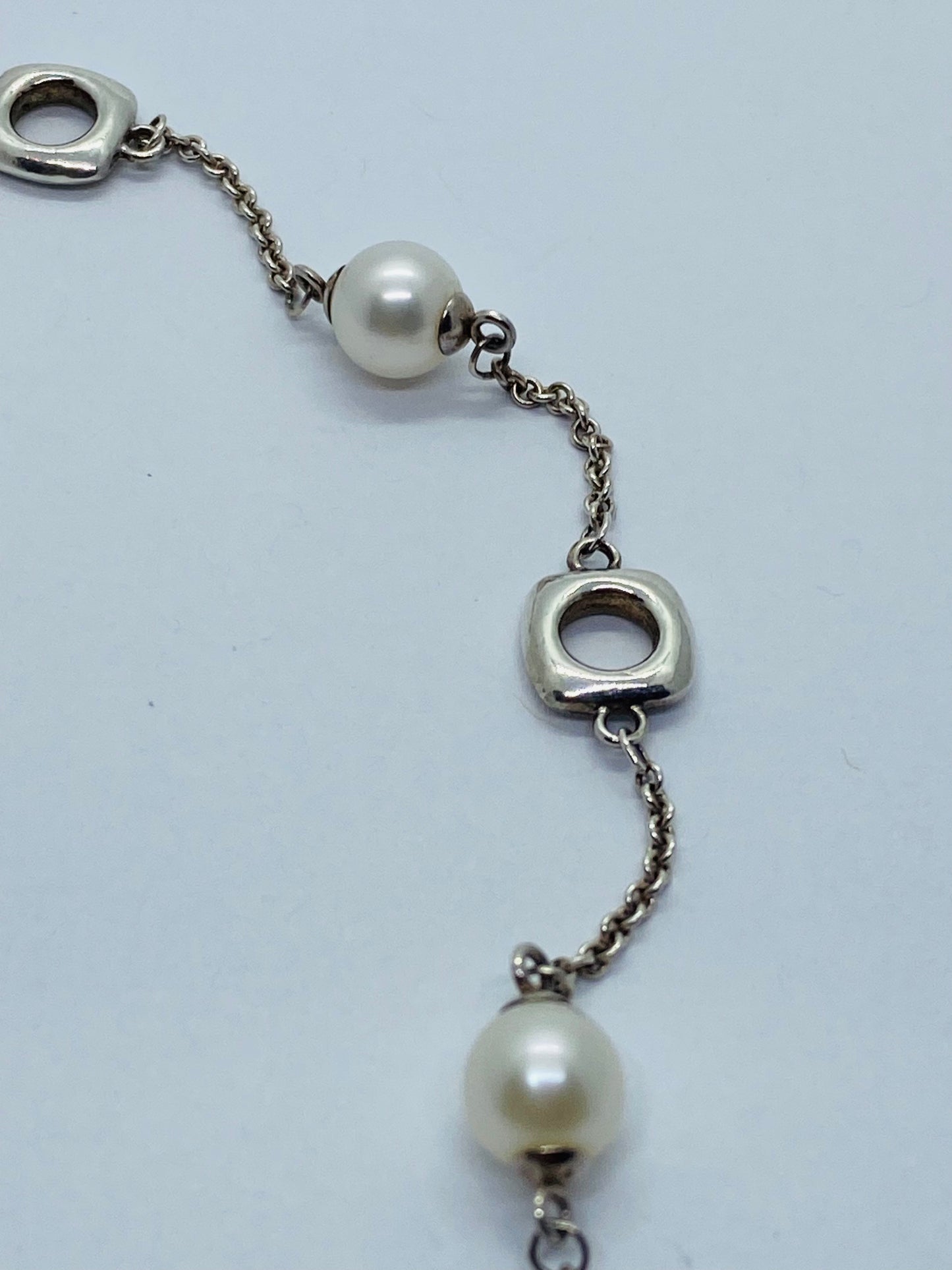 Tiffany & Co Sterling Silver 7mm Cultured Pearls Cushion 7" Toggle Bracelet
