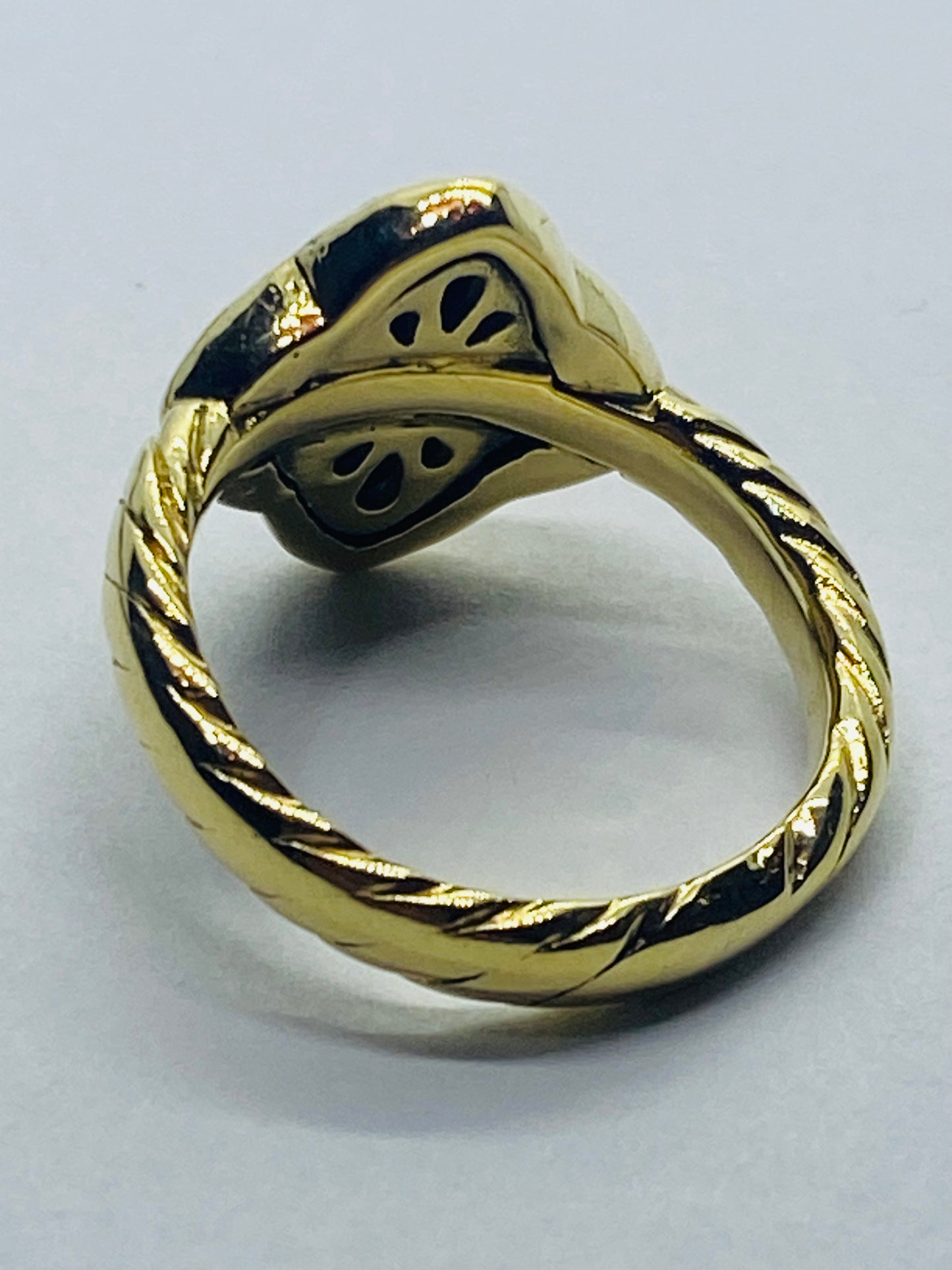 David Yurman Diamond 18k Yellow Gold Quatrefoil Ring Size 5. Mint Condition