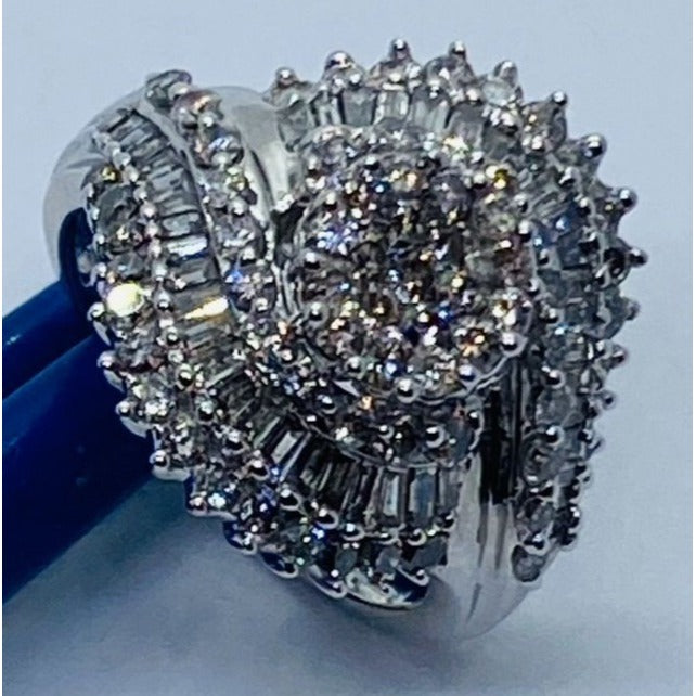 10K White Gold Cluster Diamond Ring Size 7 1.87CT
