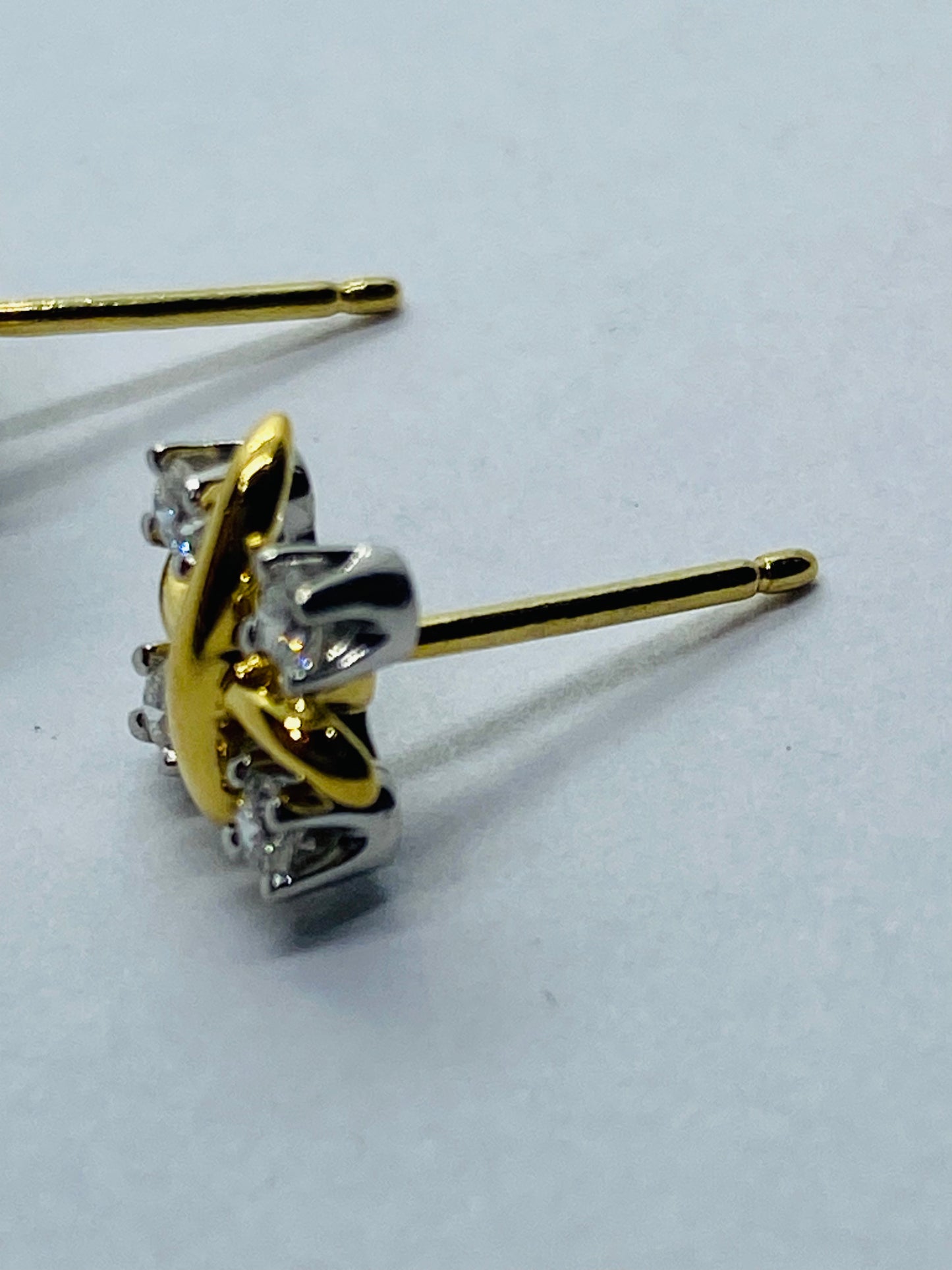 Tiffany & Co Schlumberger Lynn Diamond Earrings Gold and Platinum $3.750 READ!