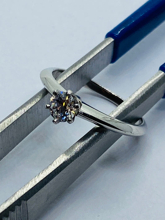 Tiffany & Co. 0.34ct G-H VS2 Diamond Platinum Solitaire Engagement Ring BOX!