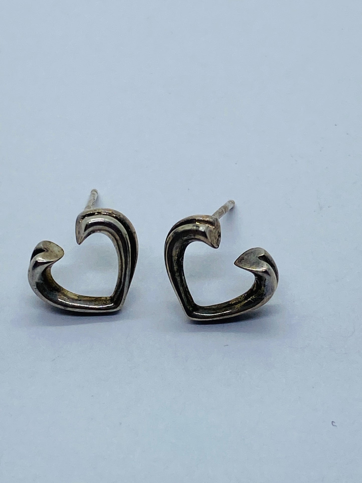 Tiffany & Co Sterling Silver 925 Picasso Tenderness Heart Earrings with Pouch