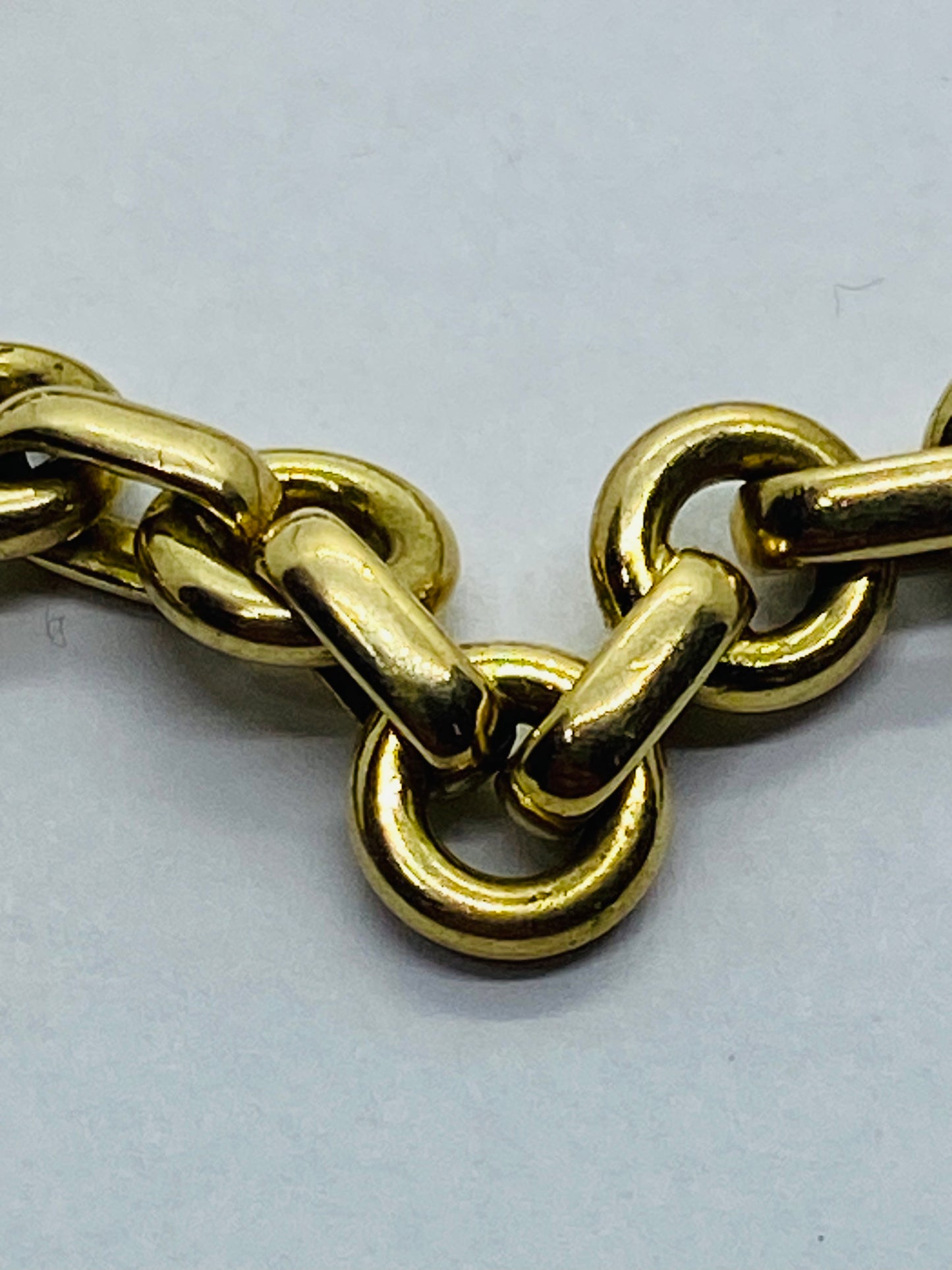 Tiffany & Co. 18K Yellow Gold 7 1/2” Round Chain Link  Donut. Solid 18K 750 Bracelet