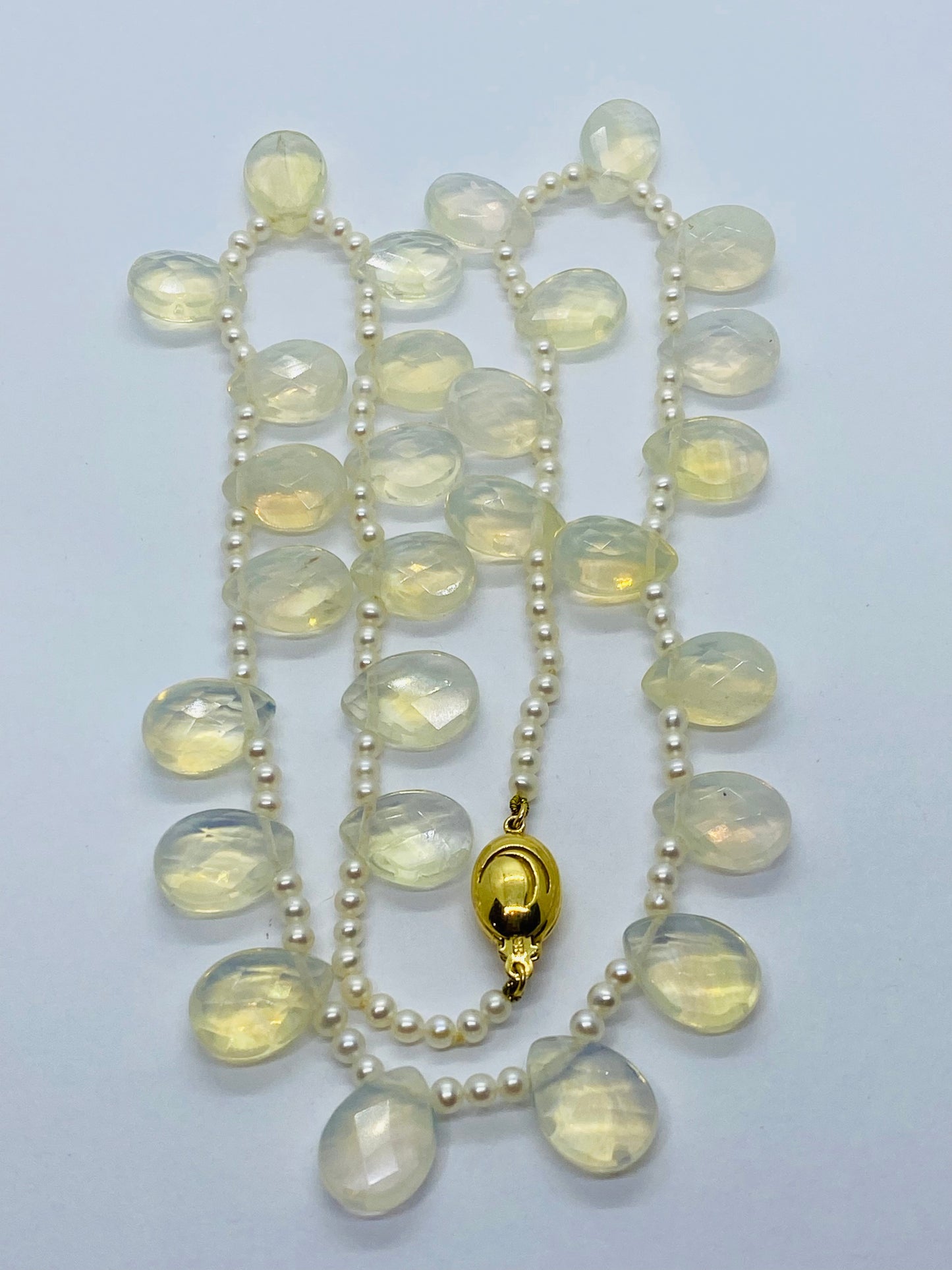 18K Yellow Gold Iridesse Tiffany & Co Pearl Strand with Quartz Drops 18"