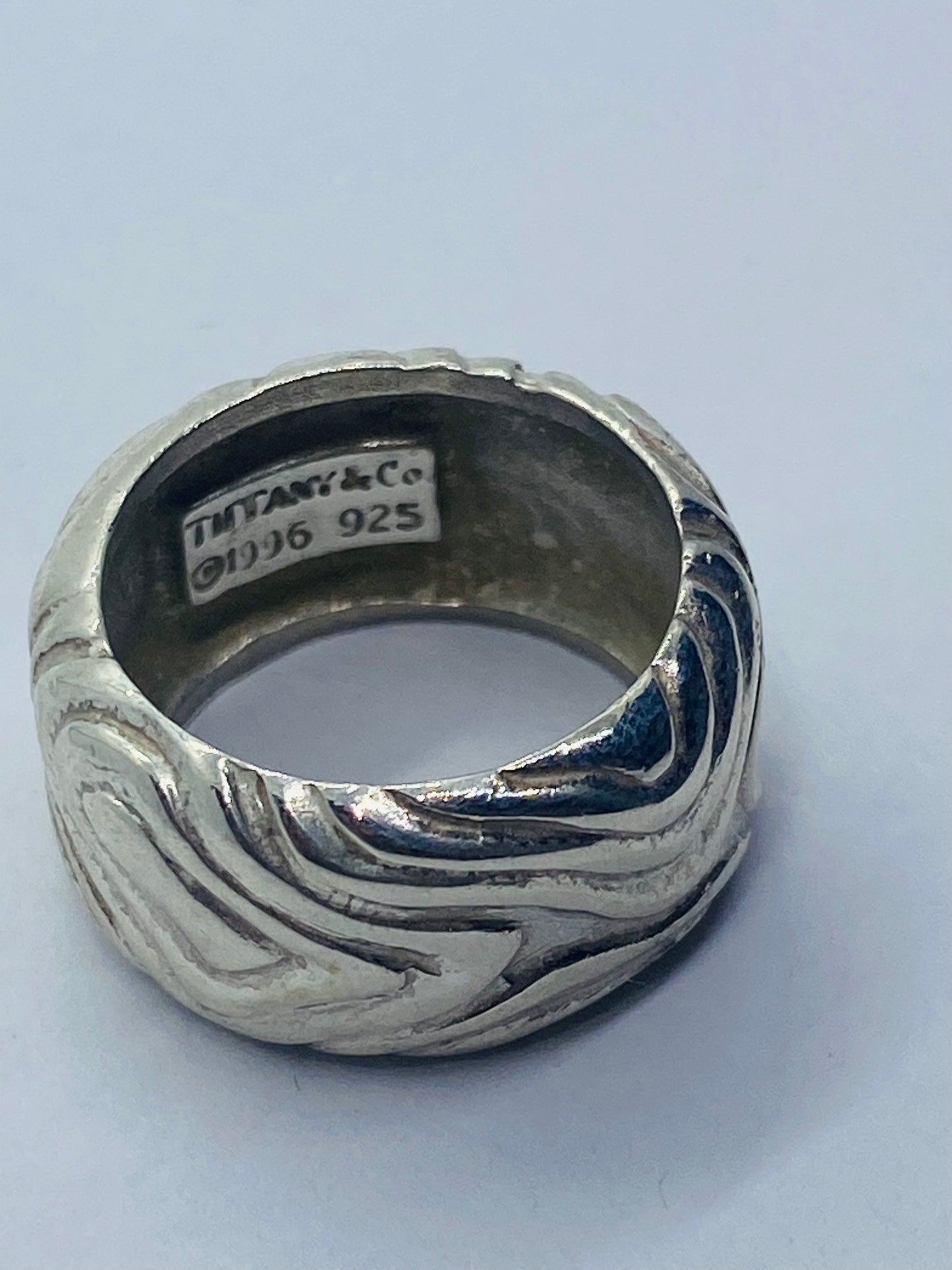 AUTHENTIC TIFFANY & CO SILVER WOOD DESIGN RING SIZE 5 POUCH INCLUDED