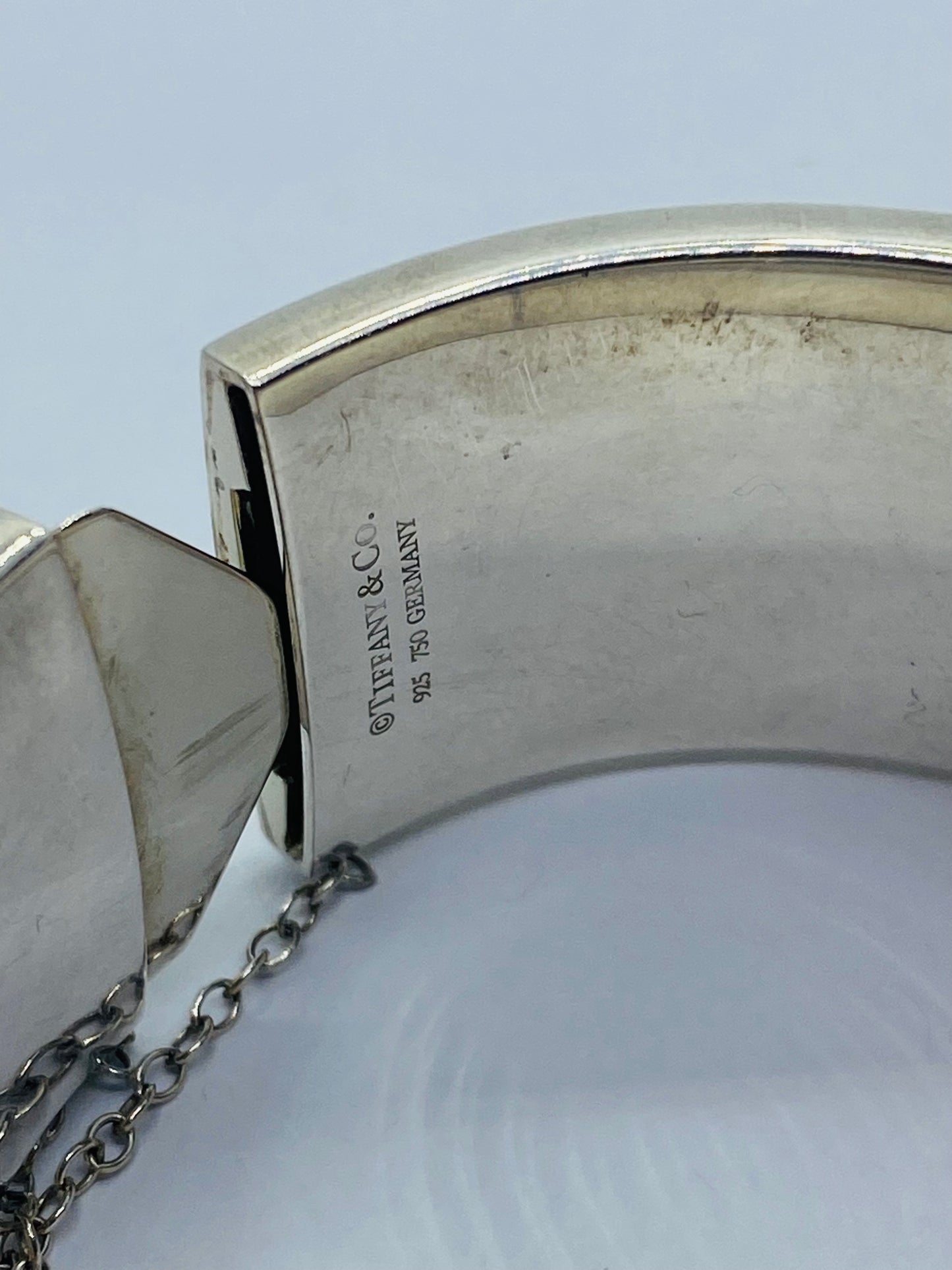 Tiffany & Co Key Lock Hole Vintage Hinged Bangle Silver 18k Yellow Gold Pouch