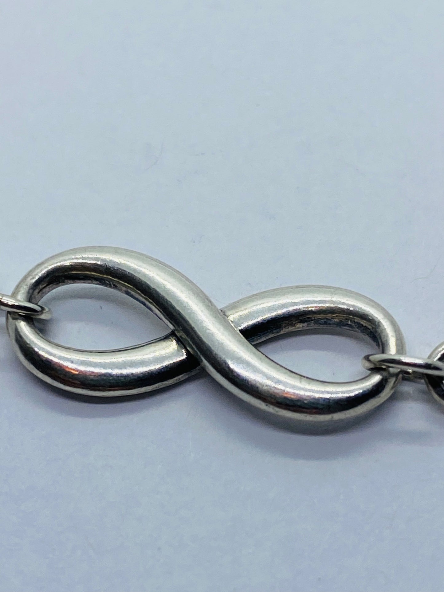 Tiffany & Co. 925 Silver Infinity Oval Link 7.25’ Bracelet