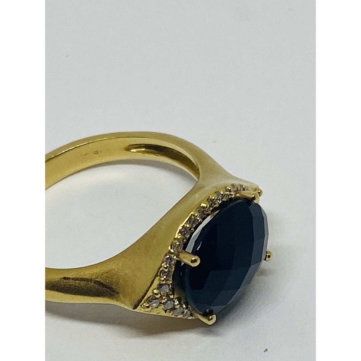 18K Gold .36 TCW VS diamond 10x8mm onyx cocktail ring size 6.5