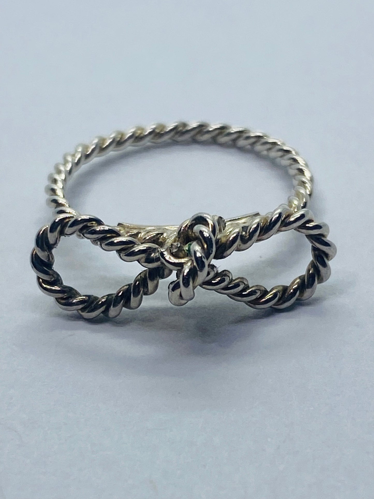 Tiffany Twist Bow 925 Sterling Silver Ring Size 4 Mint Condition Pouch