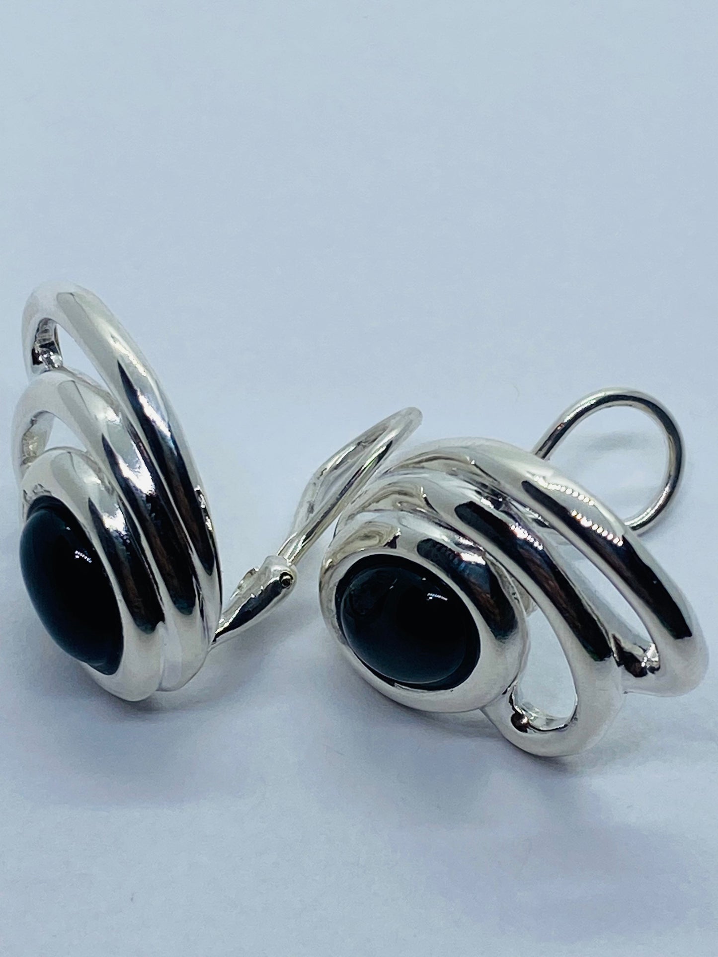 Tiffany & Co. Vintage Sterling Silver Onyx Spray Splash Clip On Earrings 1984