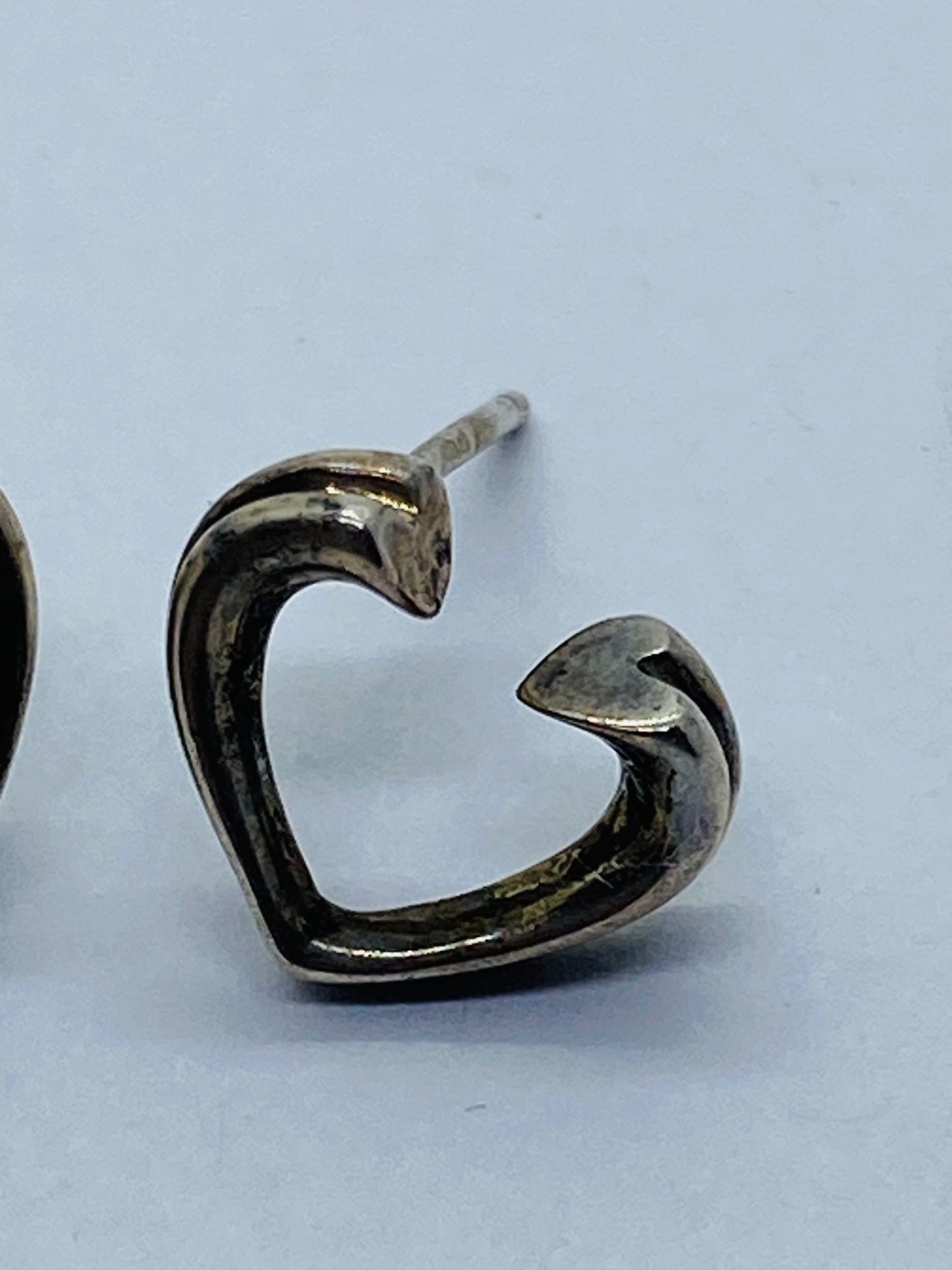 Tiffany & Co Sterling Silver 925 Picasso Tenderness Heart Earrings with Pouch