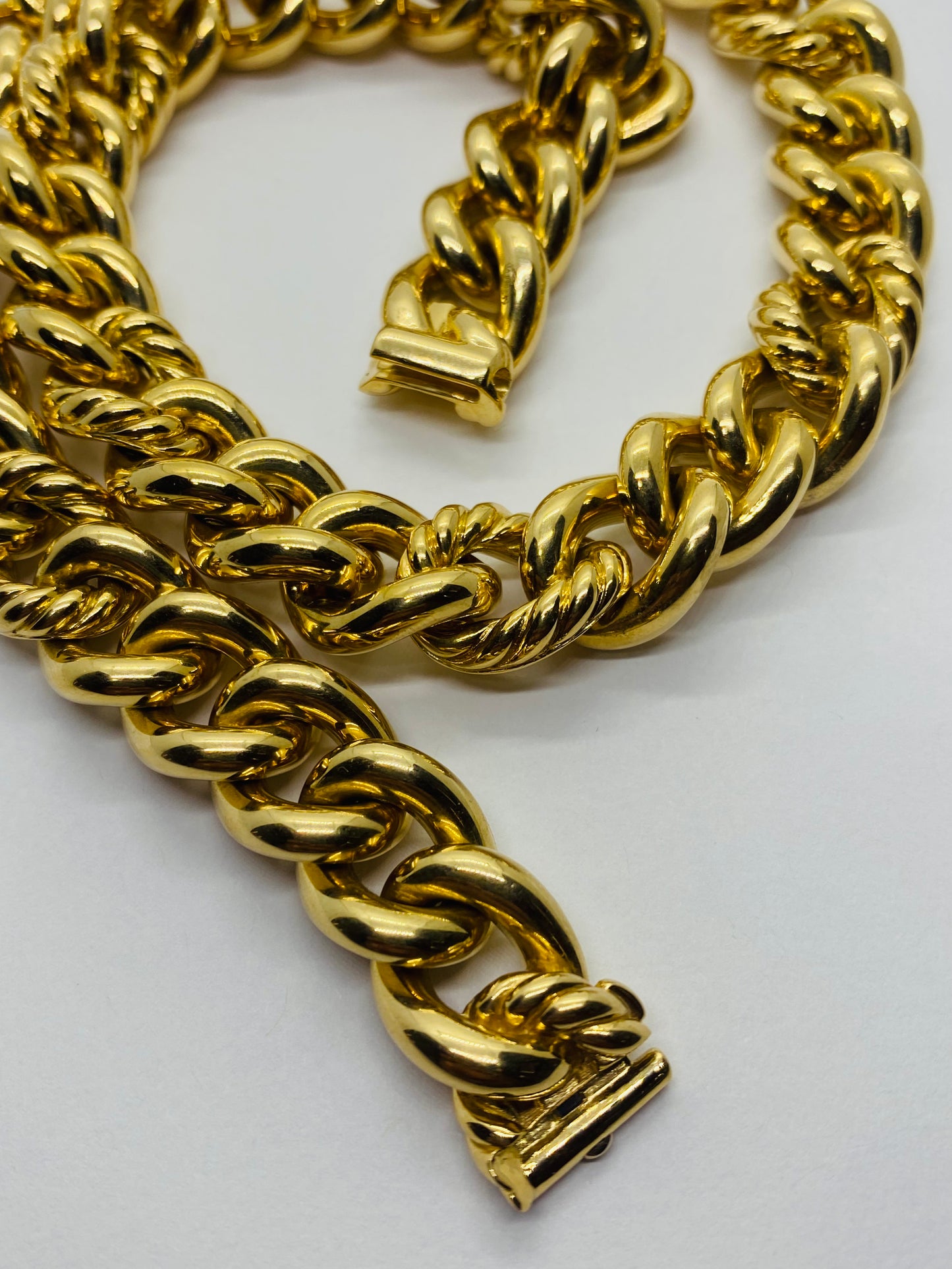 $23,000 Sold Out 18K Gold David Yurman 18” Large Curb 13.5MM Necklace