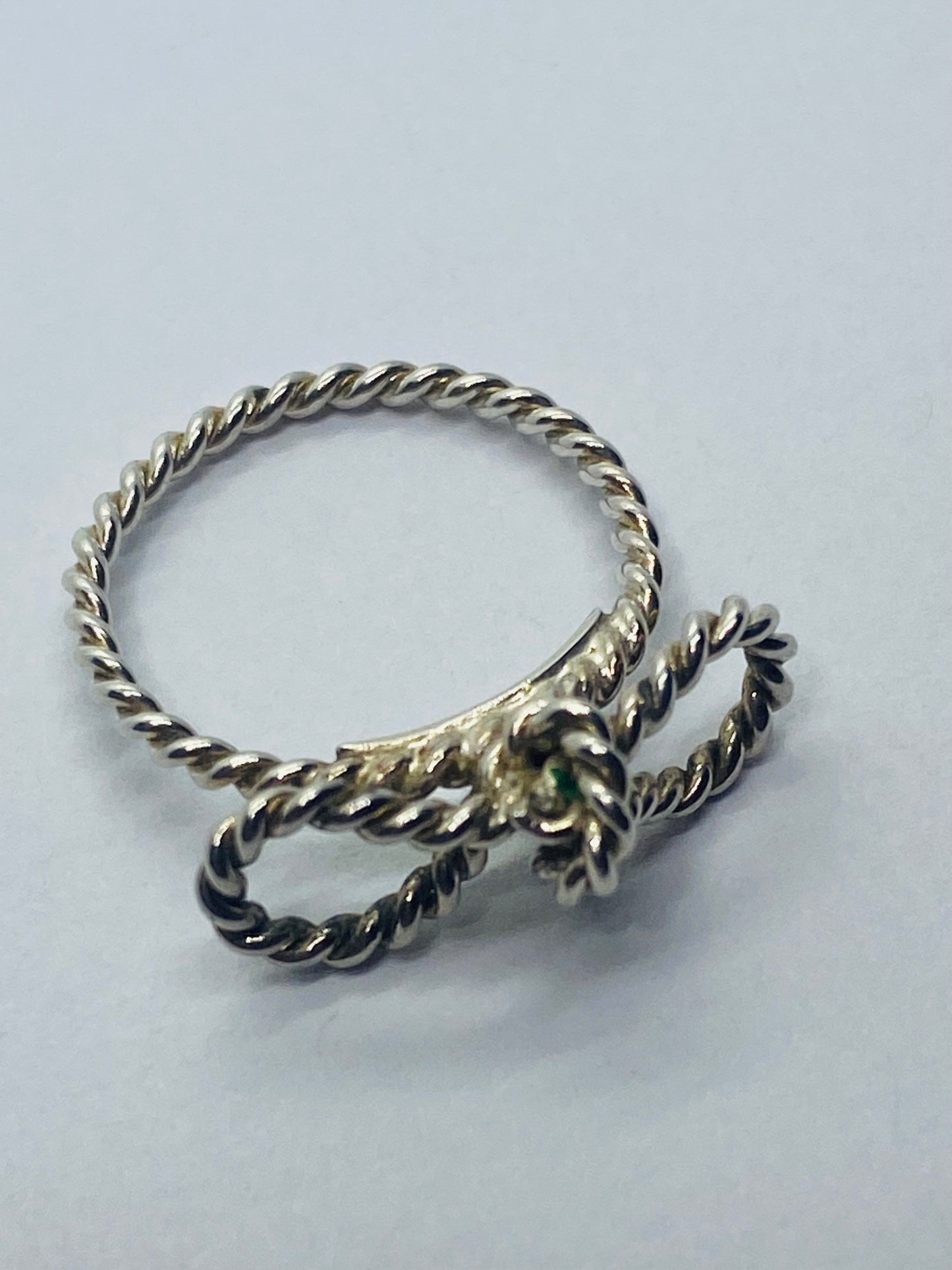 Tiffany Twist Bow 925 Sterling Silver Ring Size 4 Mint Condition Pouch