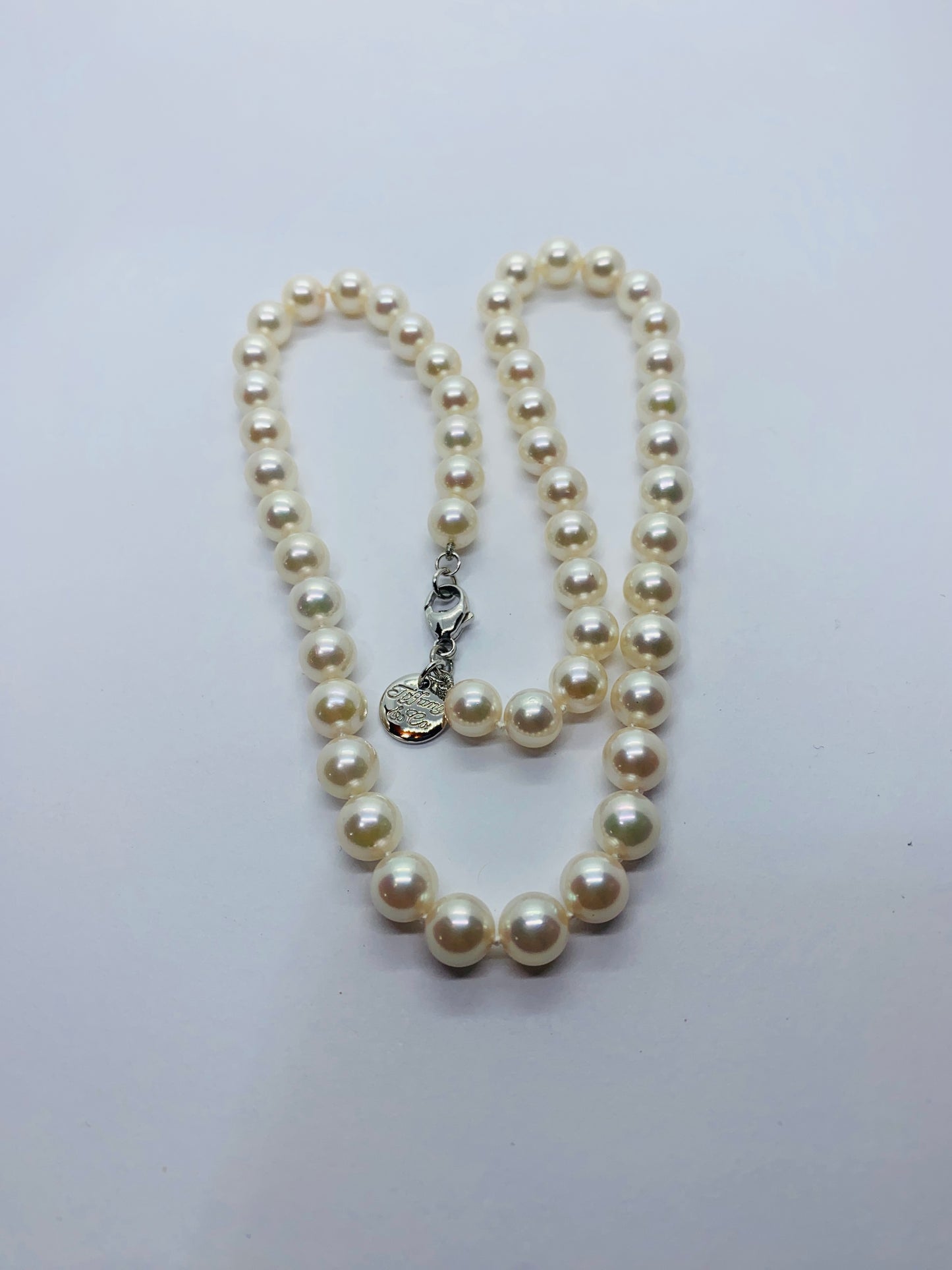 $2750 PEARL NECKLACE TIFFANY & CO STAMP IN WHITE GOLD 18K  17” 7-7.5MM PEARLS