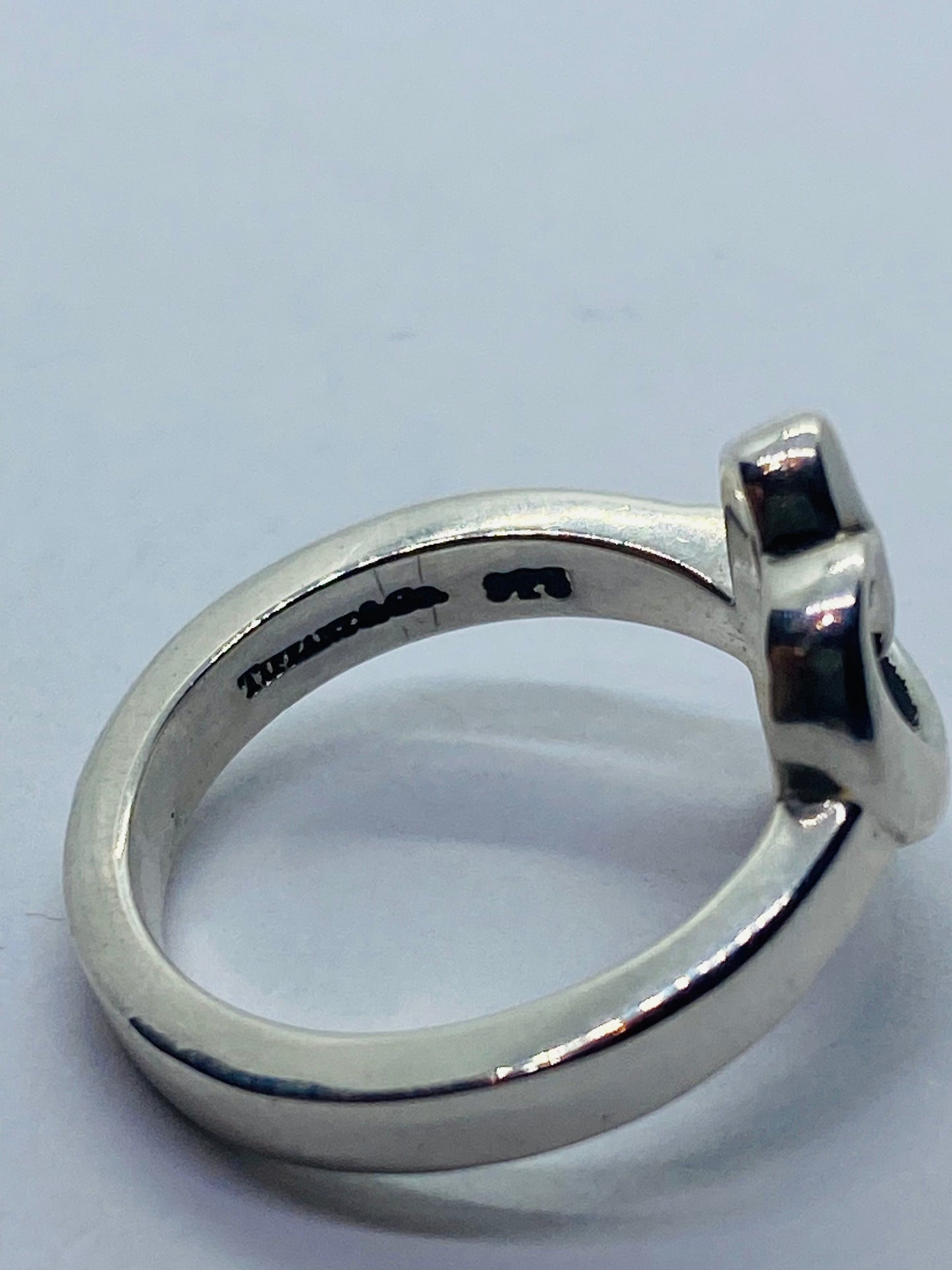 Tiffany & Co. Paloma Picasso 925 Sterling Silver 6.5 Loving Heart Ring Pouch
