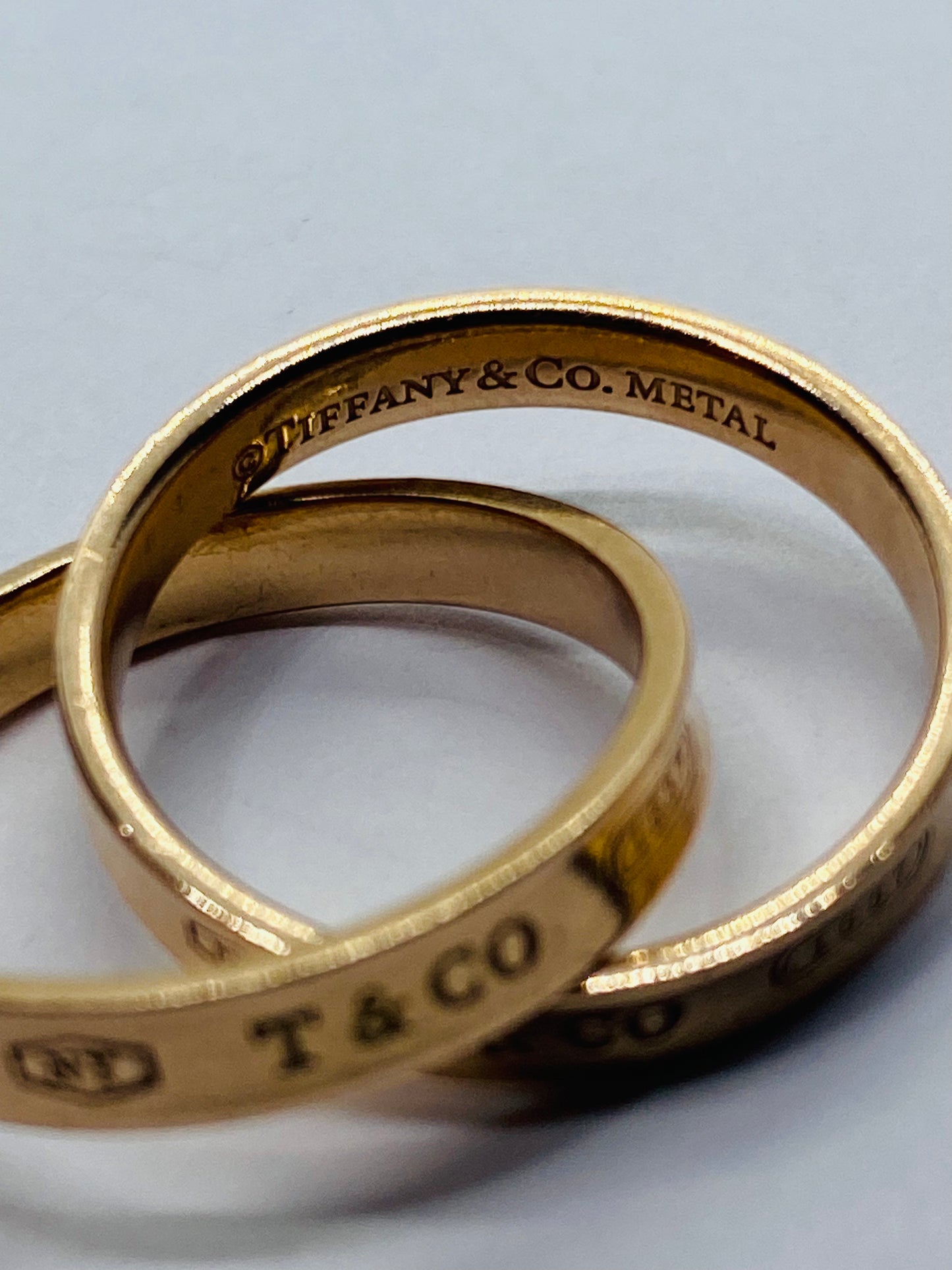 Tiffany & Co Rubedo Gold Metal 1837 Interlocking Circles Ring Size 7 in Pouch