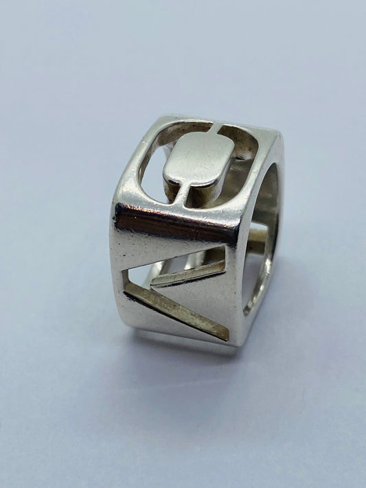 TIFFANY & CO DONALD CLAFLIN ERA STENCIL LOVE RING 925 STERLING SILVER 4.75 POUCH