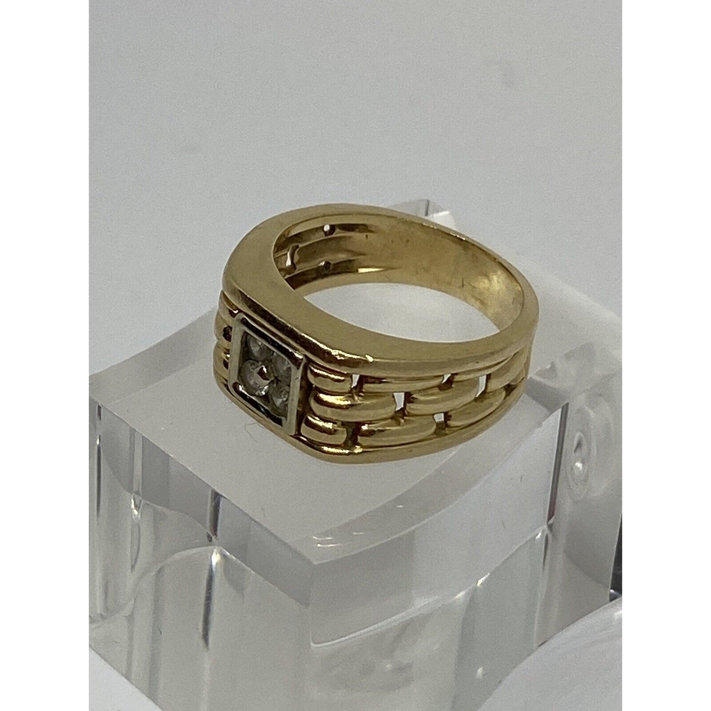 14k Yellow Gold Diamond Link Design Band Ring