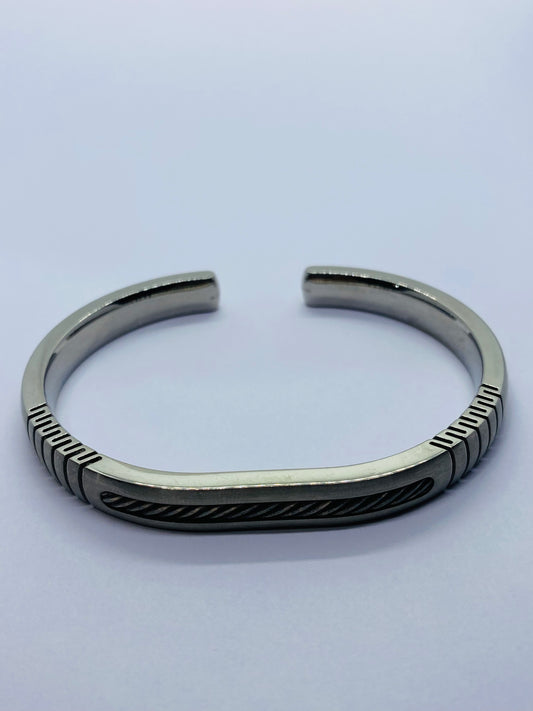 Rare Retired DY David Yurman Titanium 925 ￼ Thoroughbred Cable Cuff bracelet