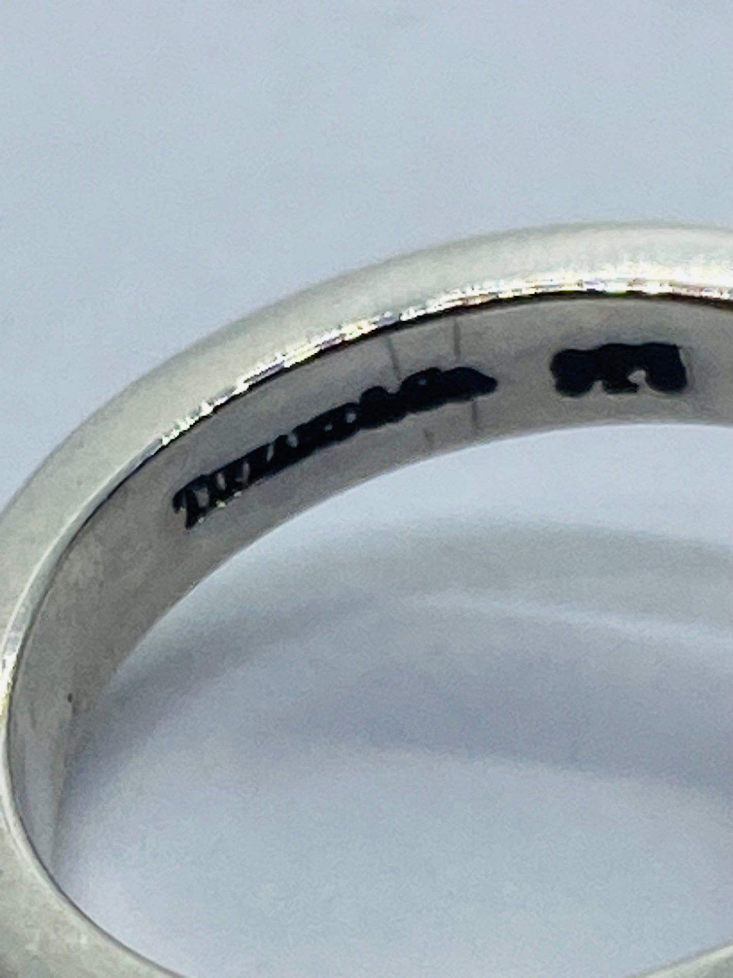 Tiffany & Co. Paloma Picasso 925 Sterling Silver 6.5 Loving Heart Ring Pouch