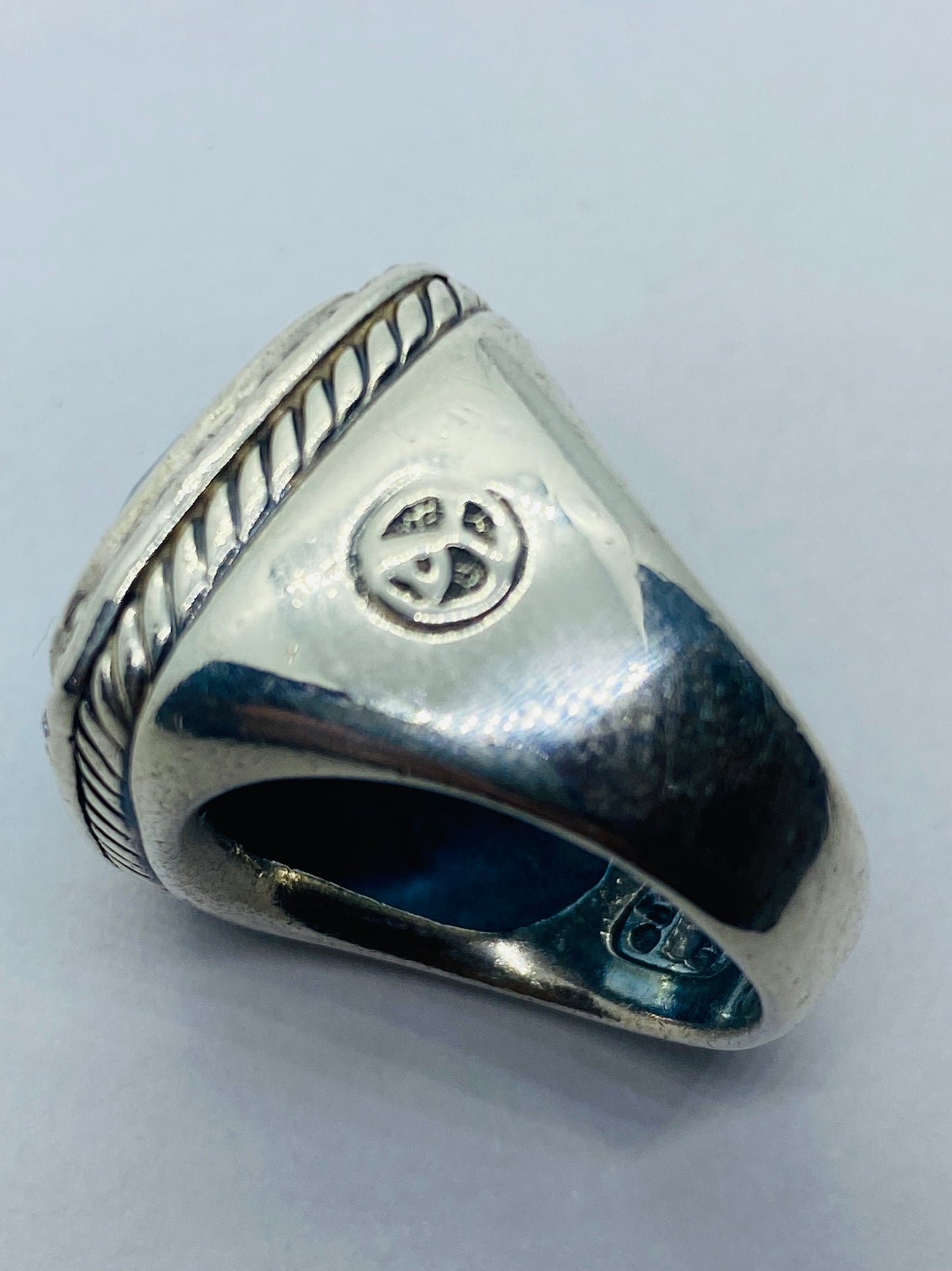 David Yurman Albion Diamond Blue Topaz Ring 14MM Topaz 100% Authentic Pouch 6.5