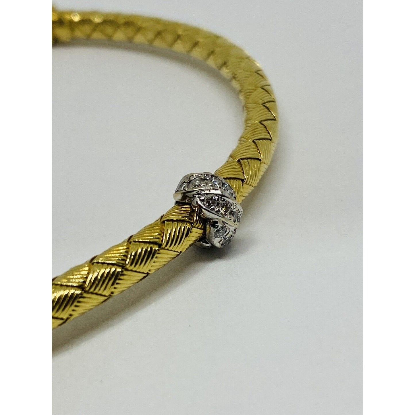 Roberto Coin Diamond Bangle Bracelet Silk Weave 2 Station Solid 18K Gold 7”