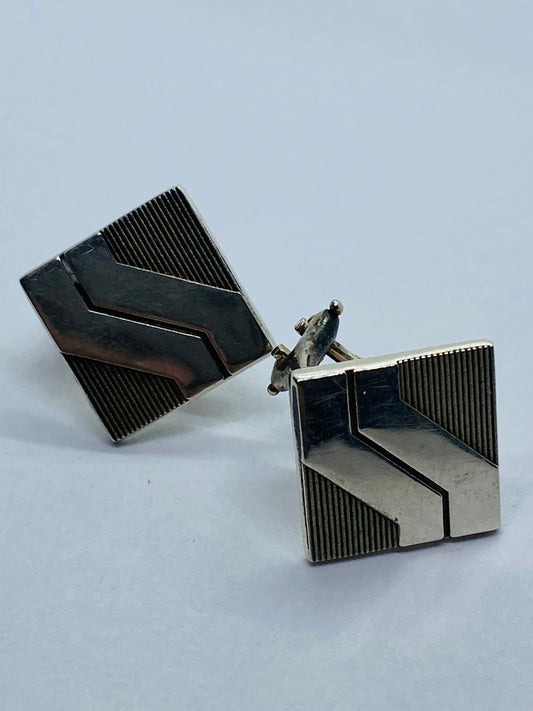 Tiffany & Co. Sterling Silver Square Clíp on pierced 13mm wide