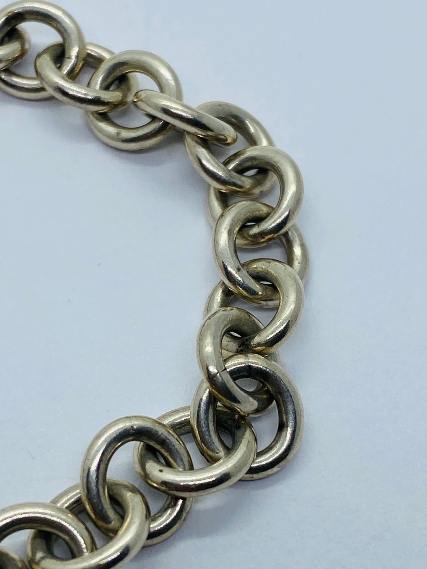 Tiffany & Co. Silver Notes Wavy Round Circle Pendant Bracelet 7.5”