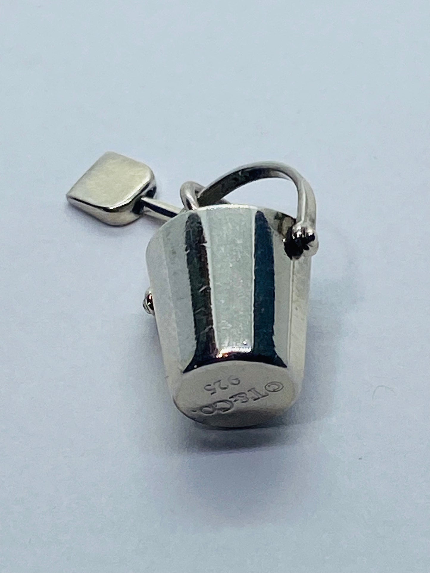 Tiffany & Co. Sand Bucket Shovel Enamel Charm Sterling Silver Pouch Box MINT