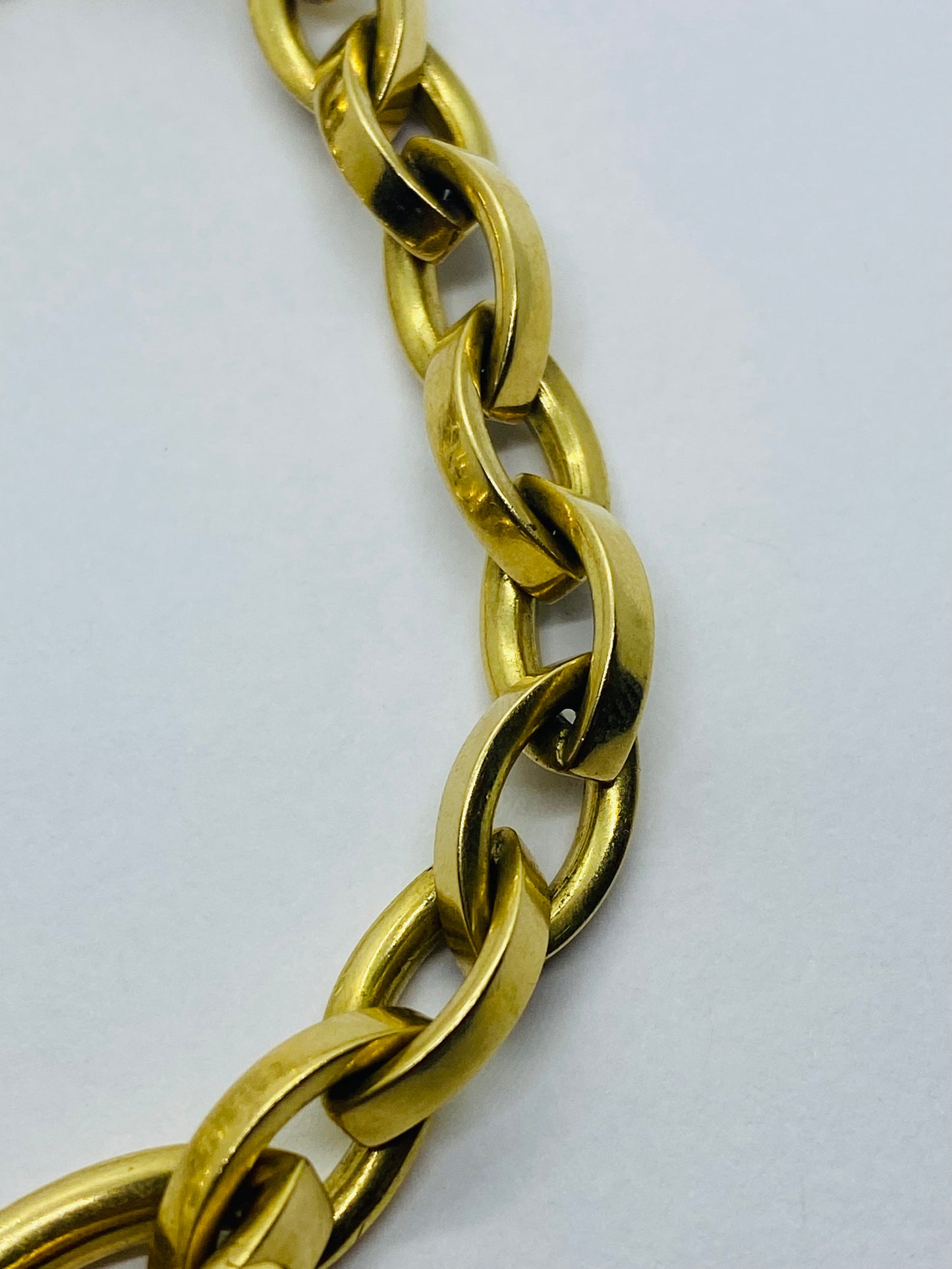 Tiffany & Co Solid 18k Yellow Gold Marquis Oval 7MM Link Bracelet 7.5” Pouch Box