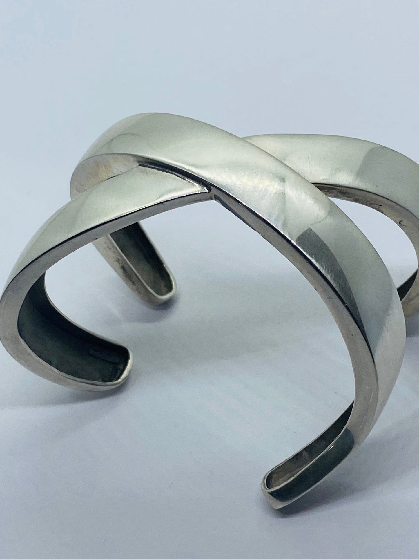 TIFFANY & Co STERLING PALOMA PICASSO GRAFFITI X CUFF BRACELET 1985 76.1G Rare