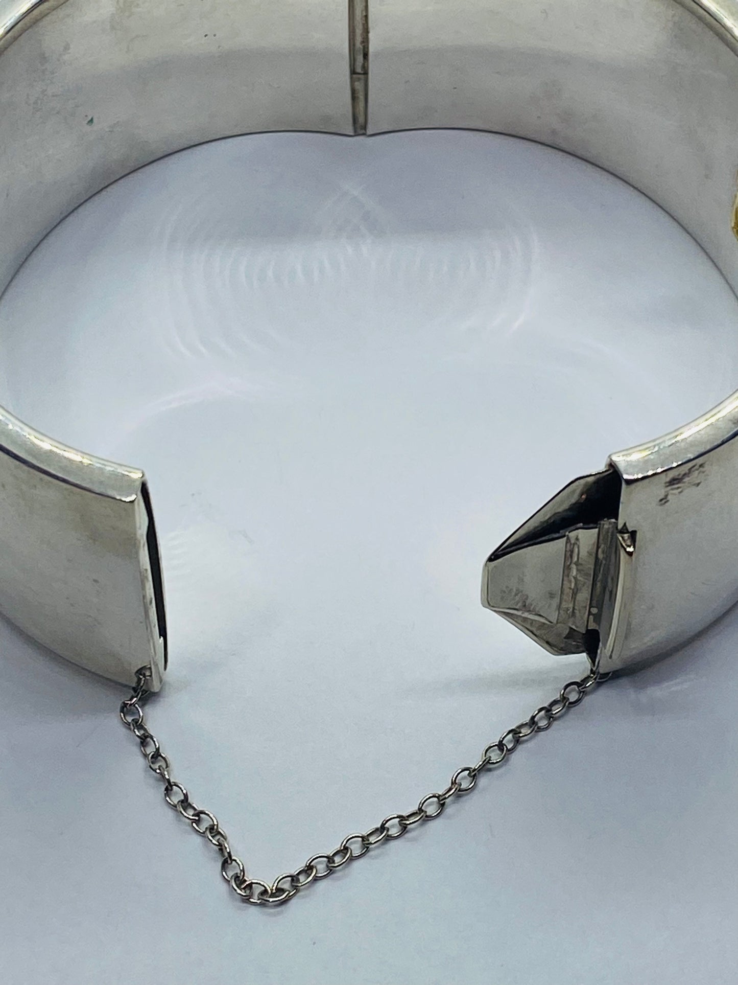 Tiffany & Co Key Lock Hole Vintage Hinged Bangle Silver 18k Yellow Gold Pouch