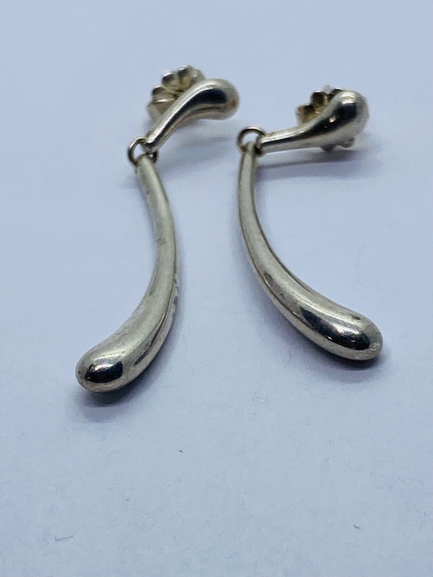 Tiffany & Co Silver RARE Peretti Teardrop Tear Drop Elongated Dangle Earrings read