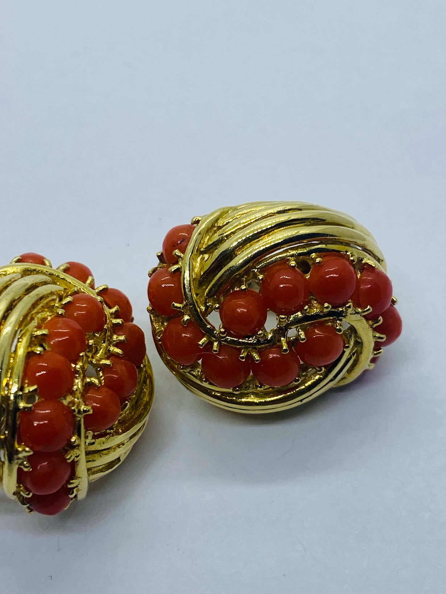 Tiffany 18k Gold Earrings Coral Clip On Earrings 750. Box, Pouch, Ribbon Bag