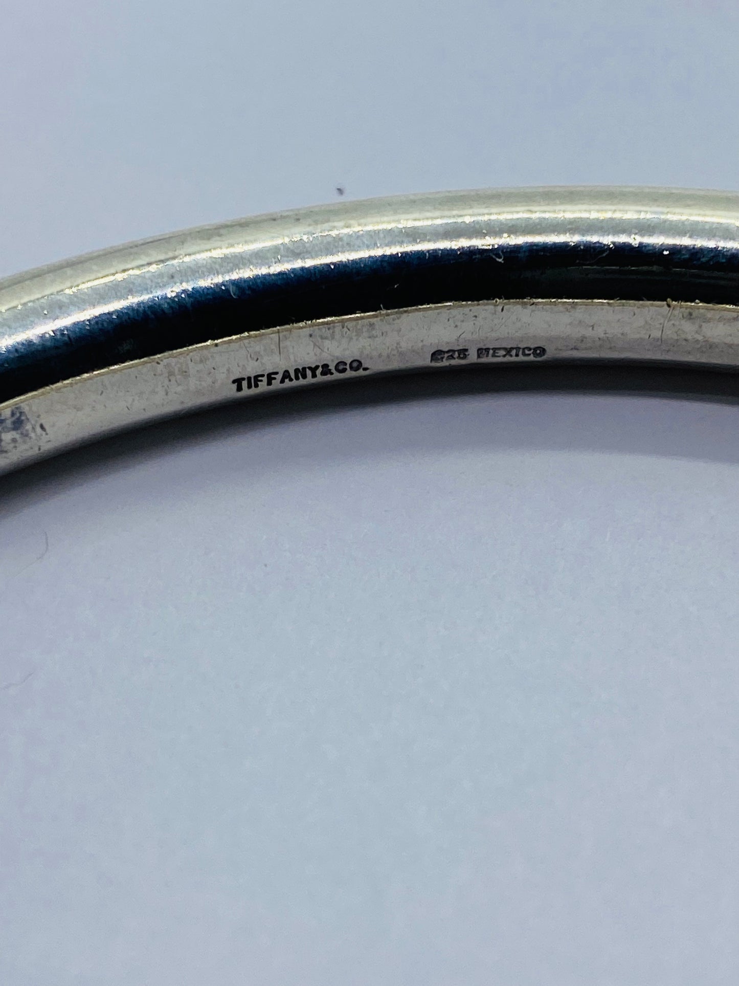 Tiffany & Co. Round Tube Oval Classic Bangle Brace 7 1/4” Bracelet